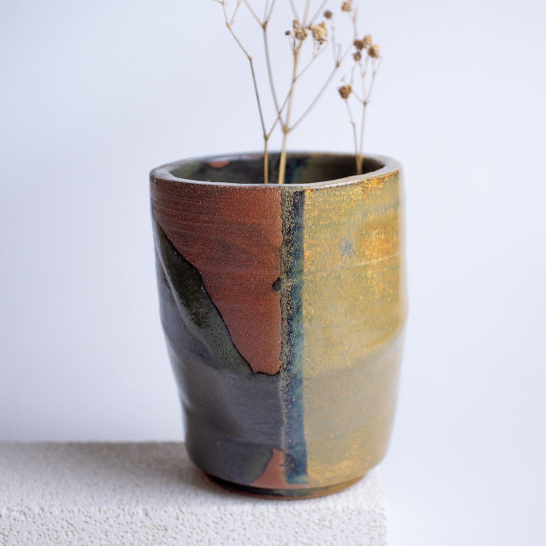 色塊風不對稱花瓶