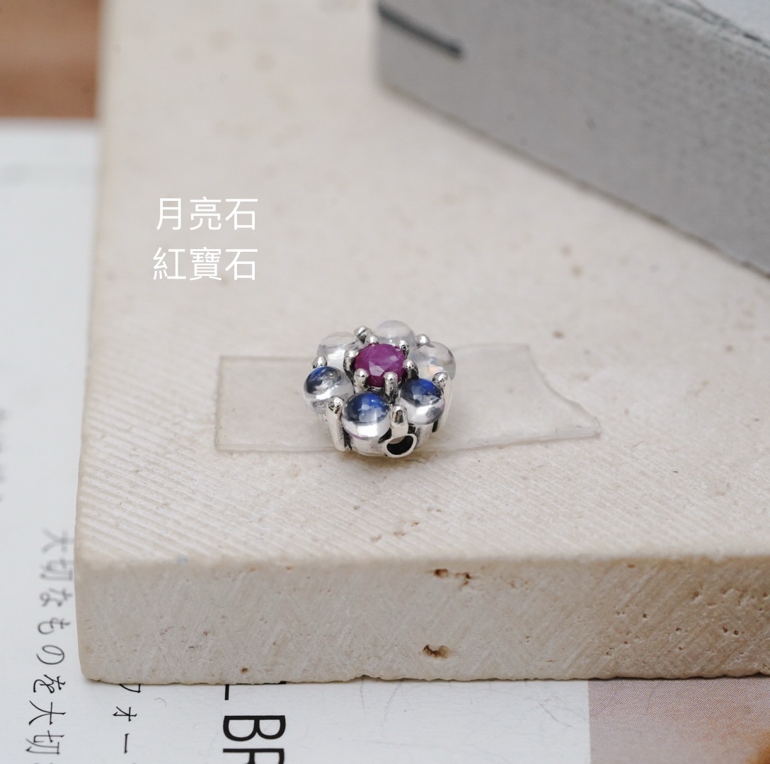 Svp68 月光石.紅寶石 （自家款）