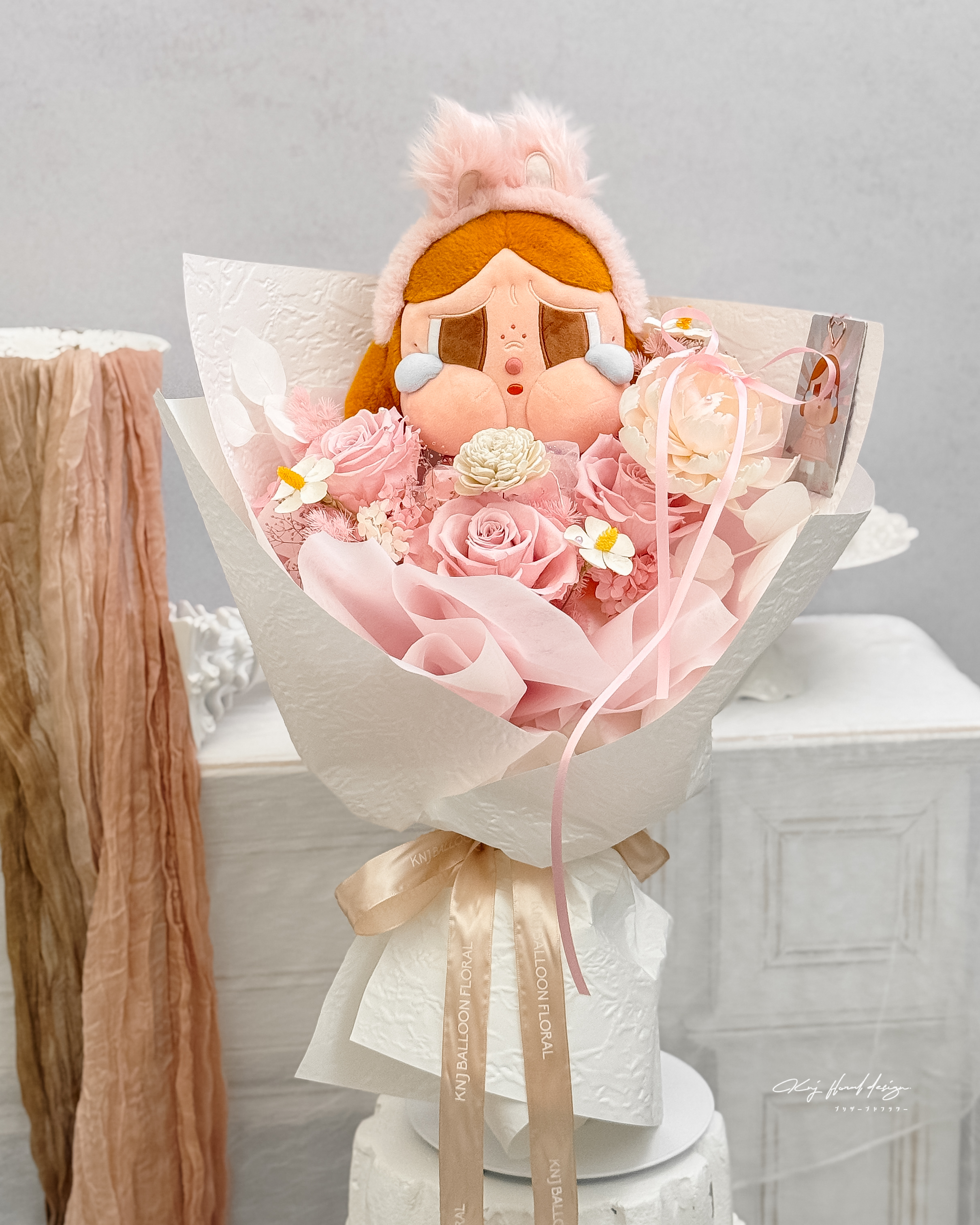 Shiny Shiny系列粉色哭娃永生花束