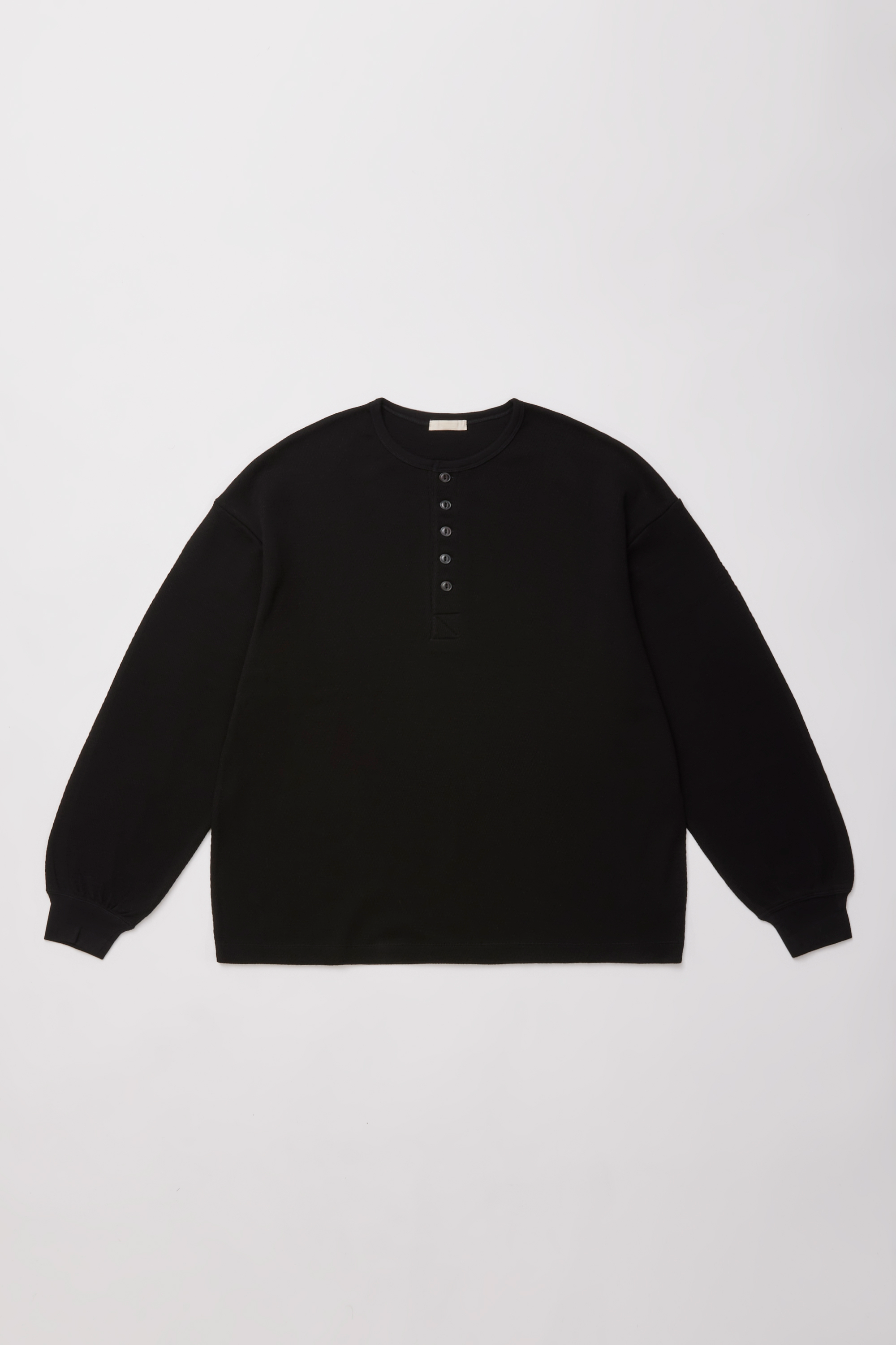 ULTERIOR C/CASH HONEYCOMB HENLEY-NECK TOP