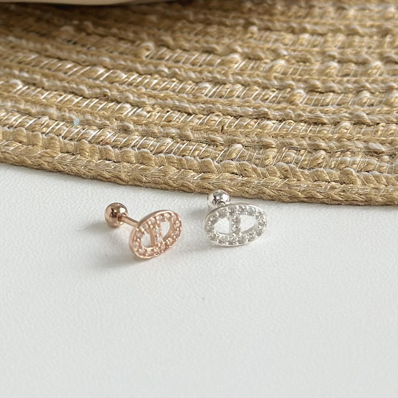 滿鑽豬鼻純銀鎖針