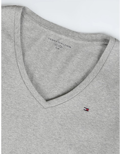 [S] TOMMY HILFIGER SMALL LOGO LADIES V NECK FAVORITE TEE,GRAY, 76J4871-050 (STH976)