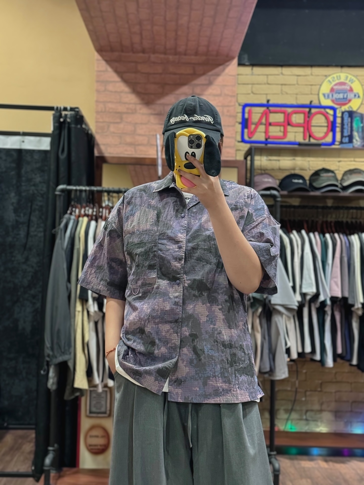 星雲漂流尼龍襯衫