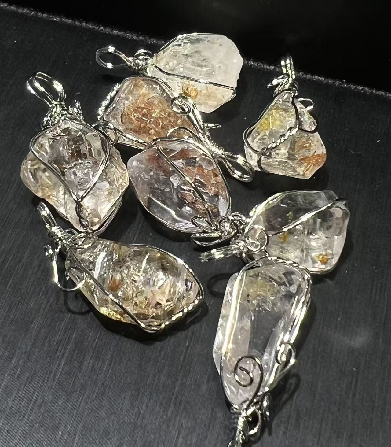 250905 - E170 黃油膽閃靈半銀繞線吊咀1粒（9月中到貨）