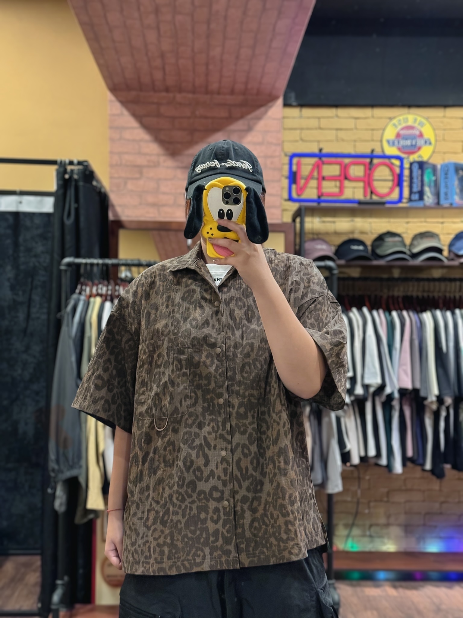 斑點豹影尼龍襯衫