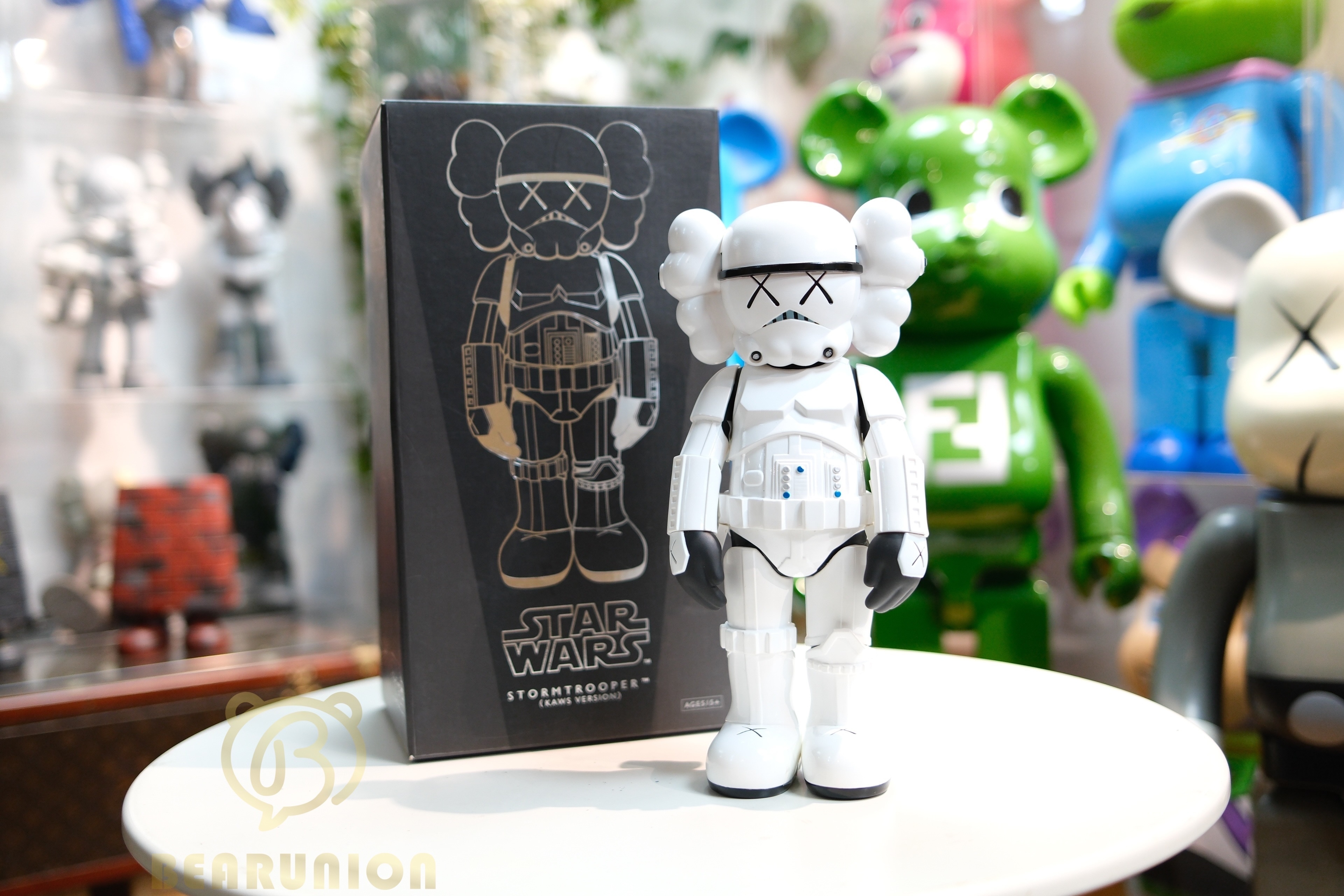 🥇現貨🥇⭐️Used⭐️ KAWS Star Wars Storm Trooper Companion Vinyl