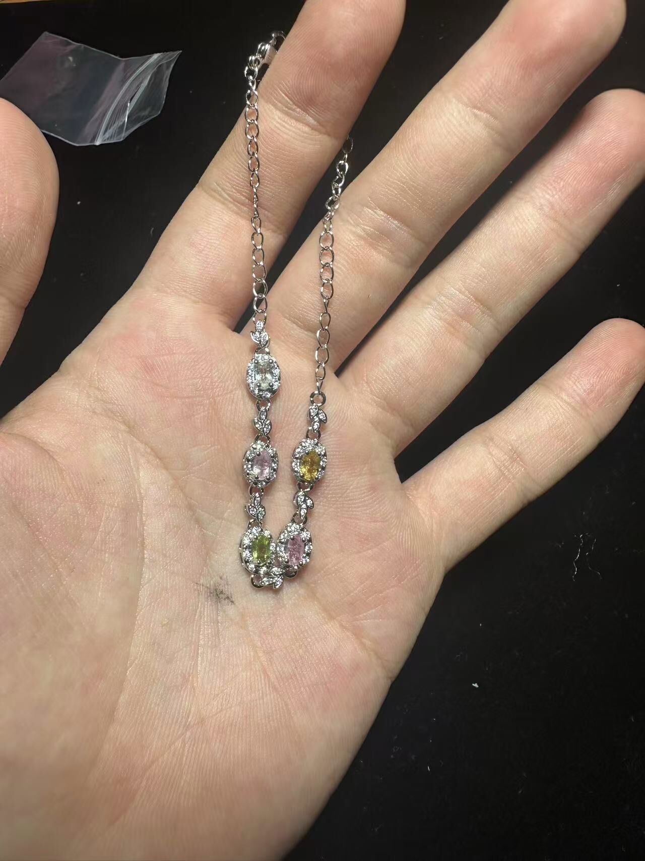 260409 -F72 彩碧璽水鑽圍邊款半銀手鏈