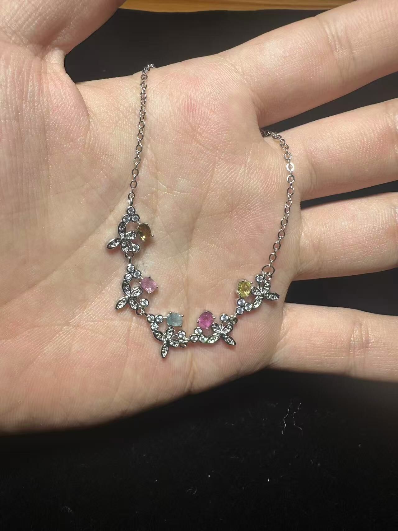 260409 - F76 彩碧璽蝶夢花款半銀手鏈