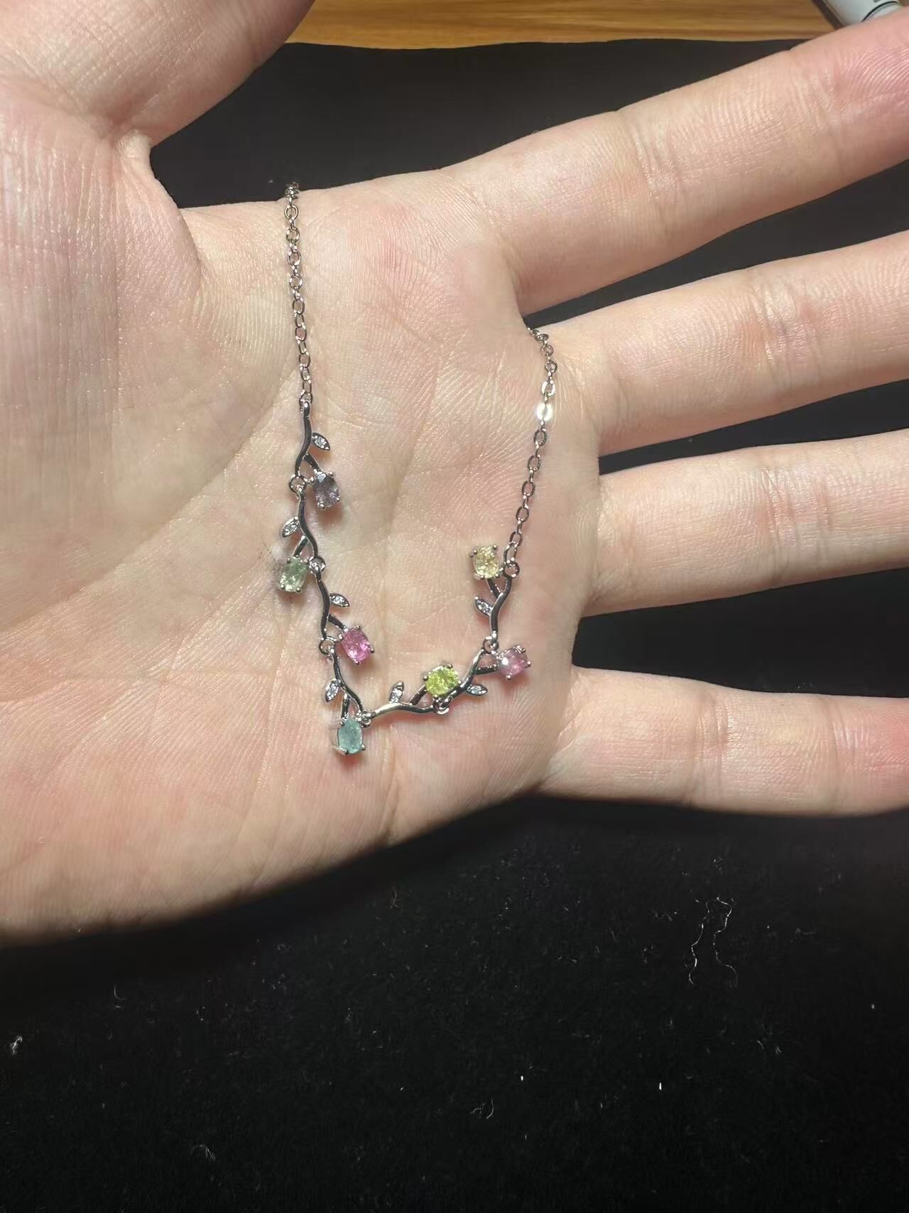 260409 - F77 彩碧璽小花朵款半銀手鏈