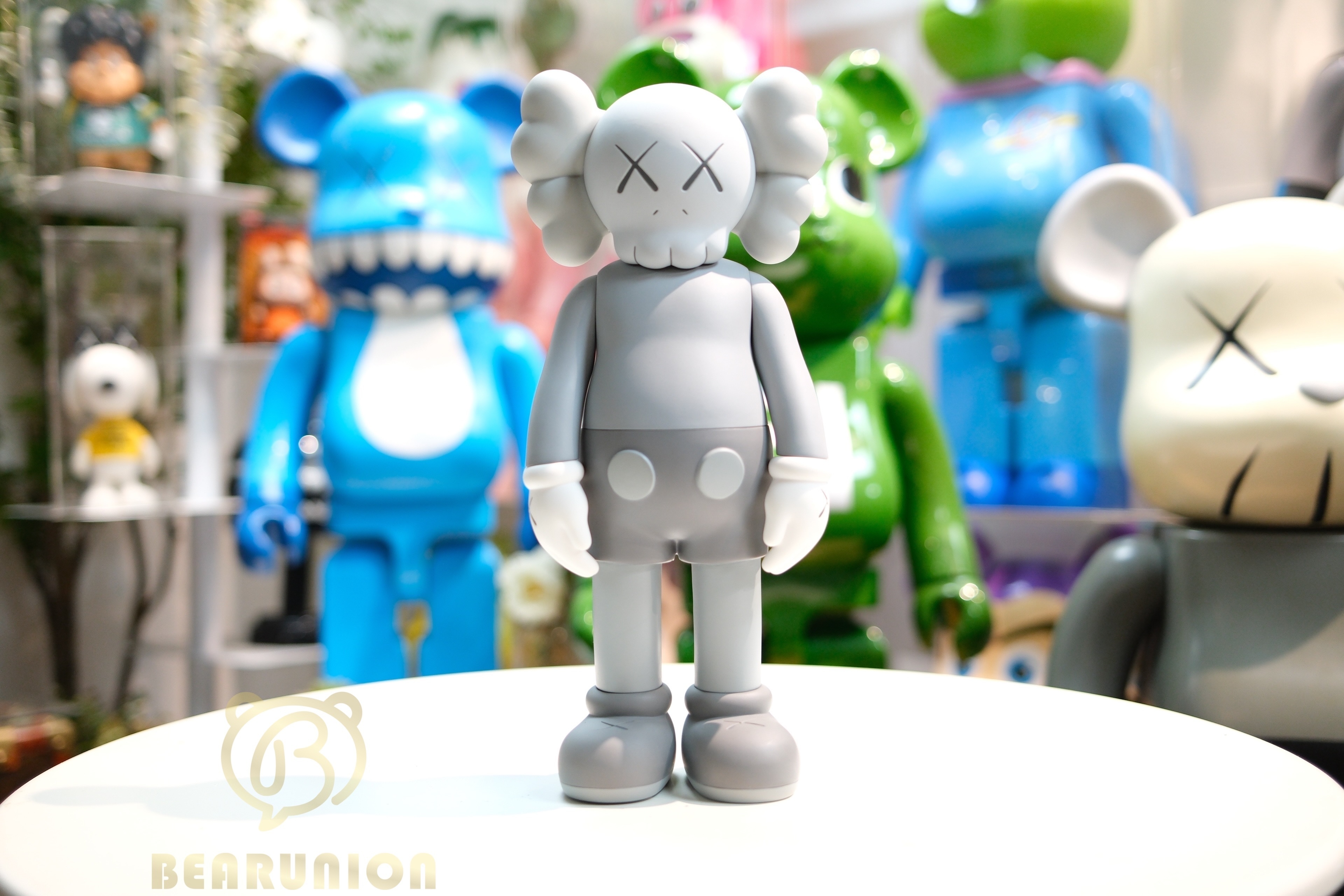 🥇現貨🥇⭐️Used⭐️ KAWS Companion Open Edition Vinyl Figure Grey