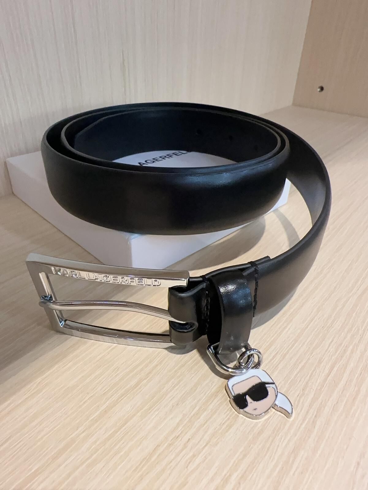 Karl 黑色皮帶 男女款