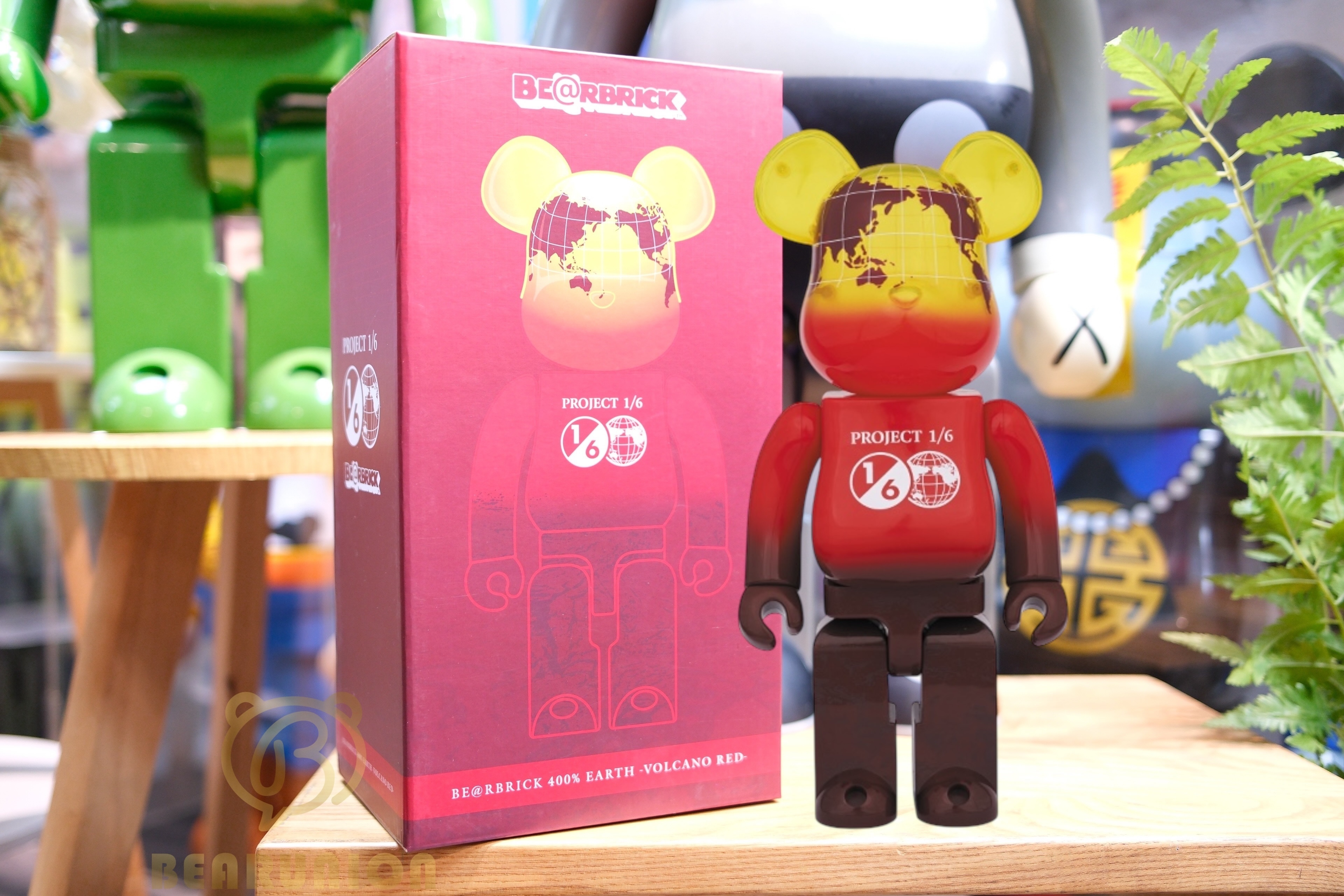 🥇現貨🥇Bearbrick 400% EARTH VOLCANO RED