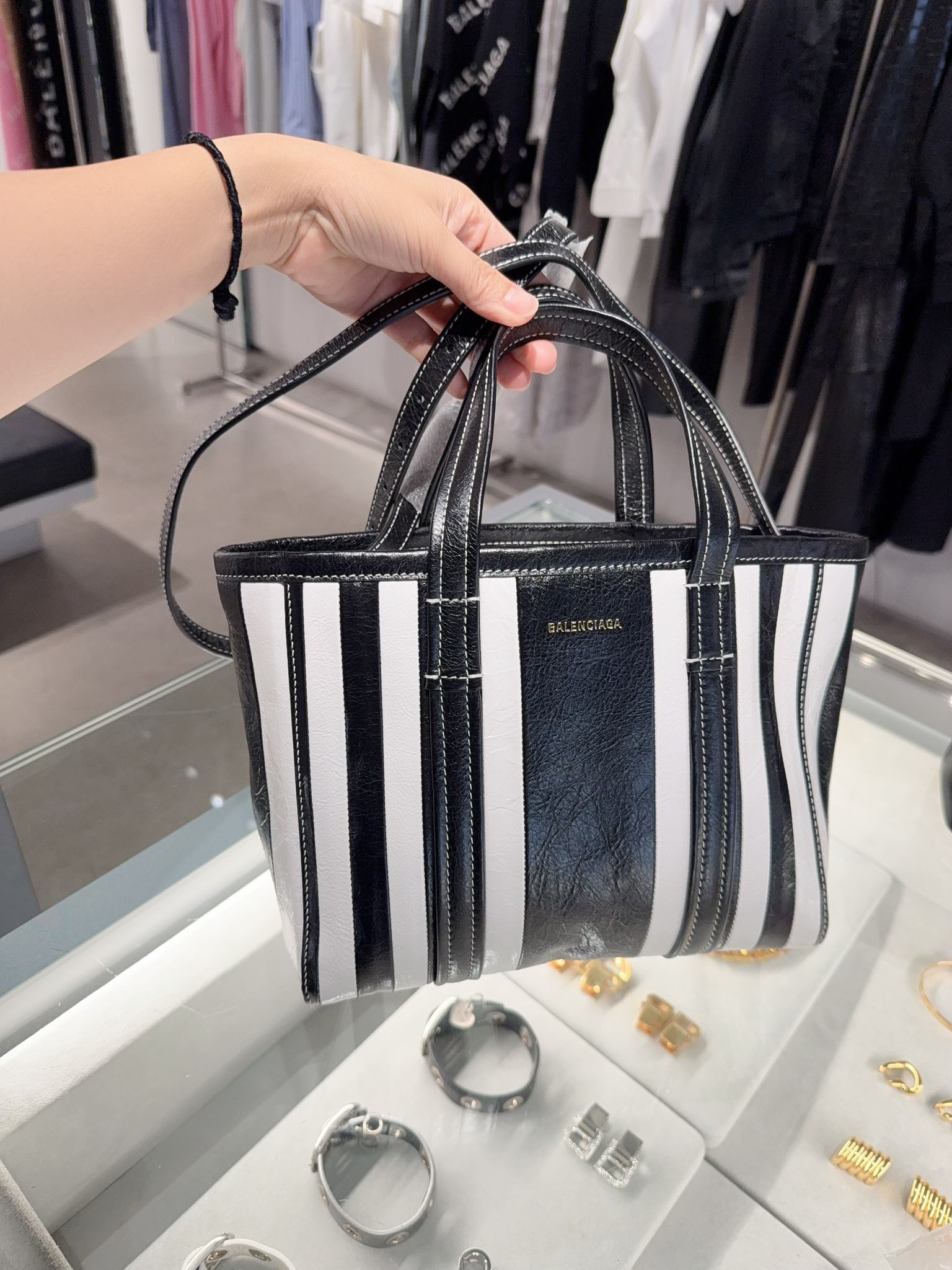 Balenciaga Barbes Stiped Arena Lamb patch Small Shopper Tote bag Black and White 671404