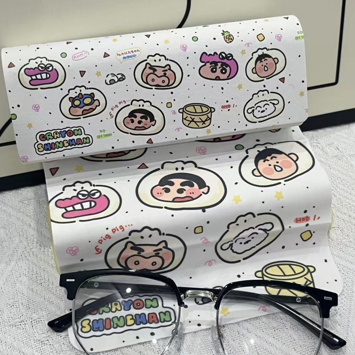 第十期预购 蜡笔小新 眼镜盒+抹布