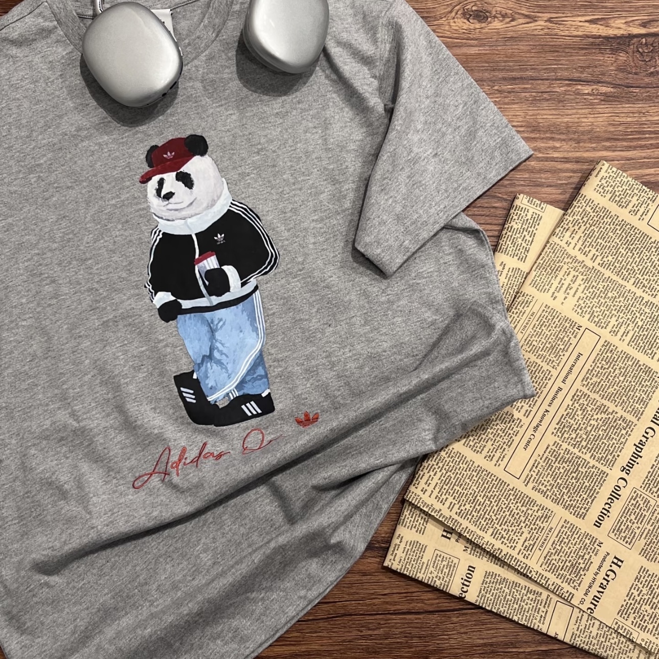 ADIDAS ORIGINALS x DOROPHY TANG 灰色 鄧卓越 熊貓短袖 上衣 愛迪達 IB7067