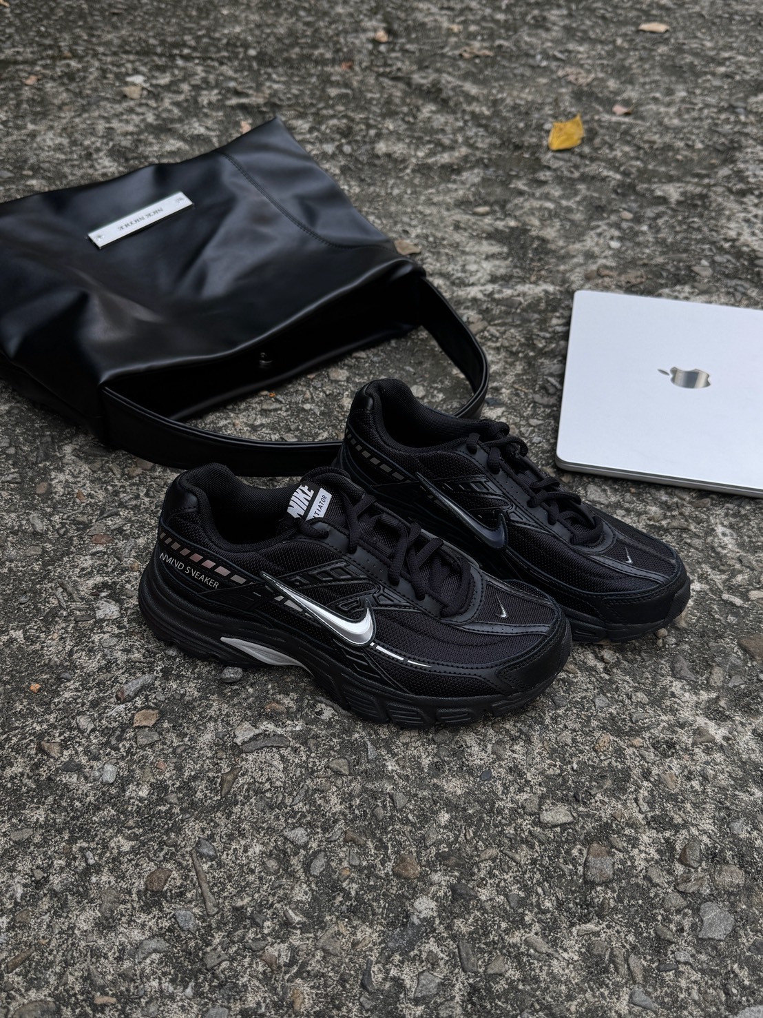 Nike Initiator 復古黑銀