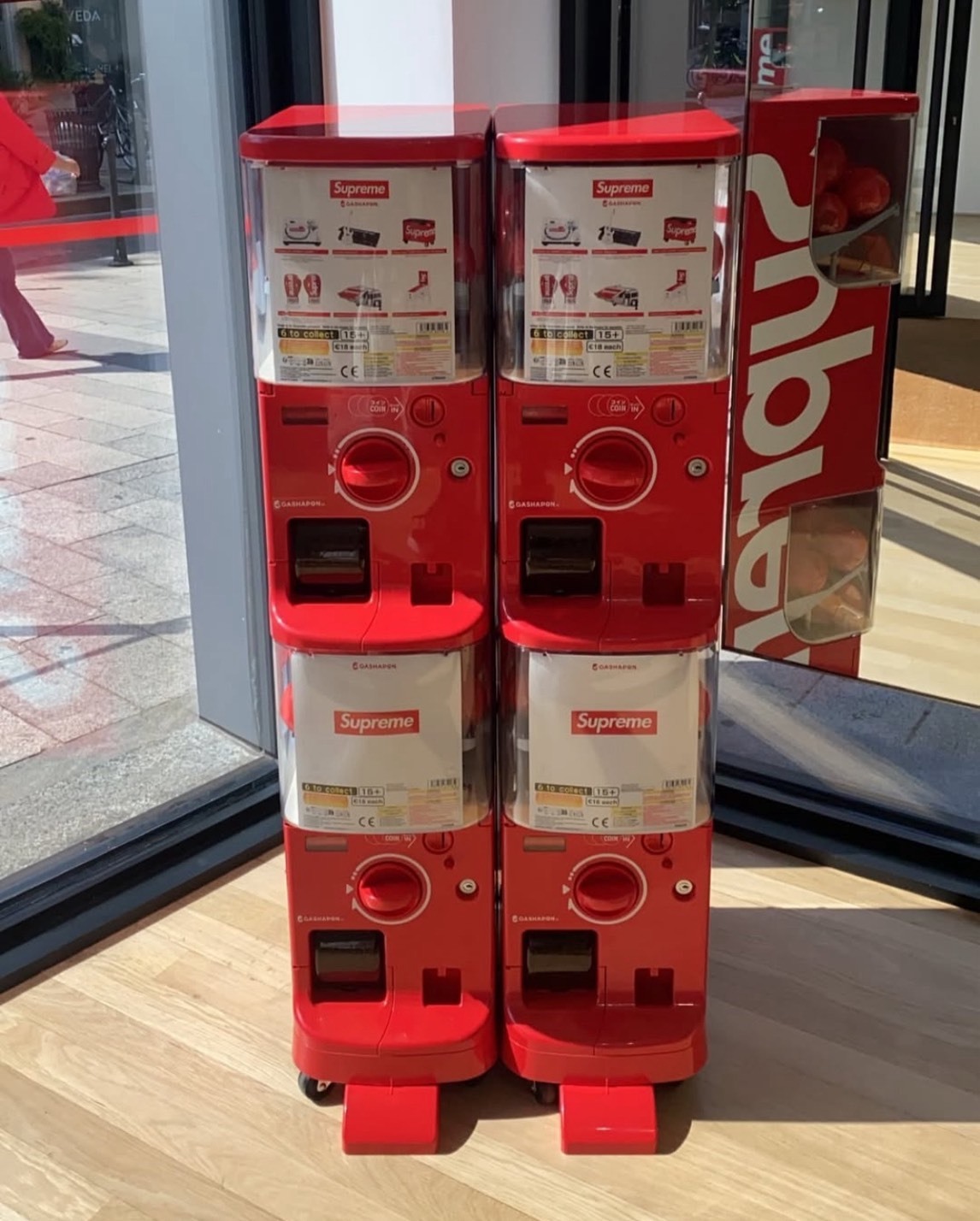 Supreme x Bandai 2025FW 萬代 玩具 盲抽 扭蛋