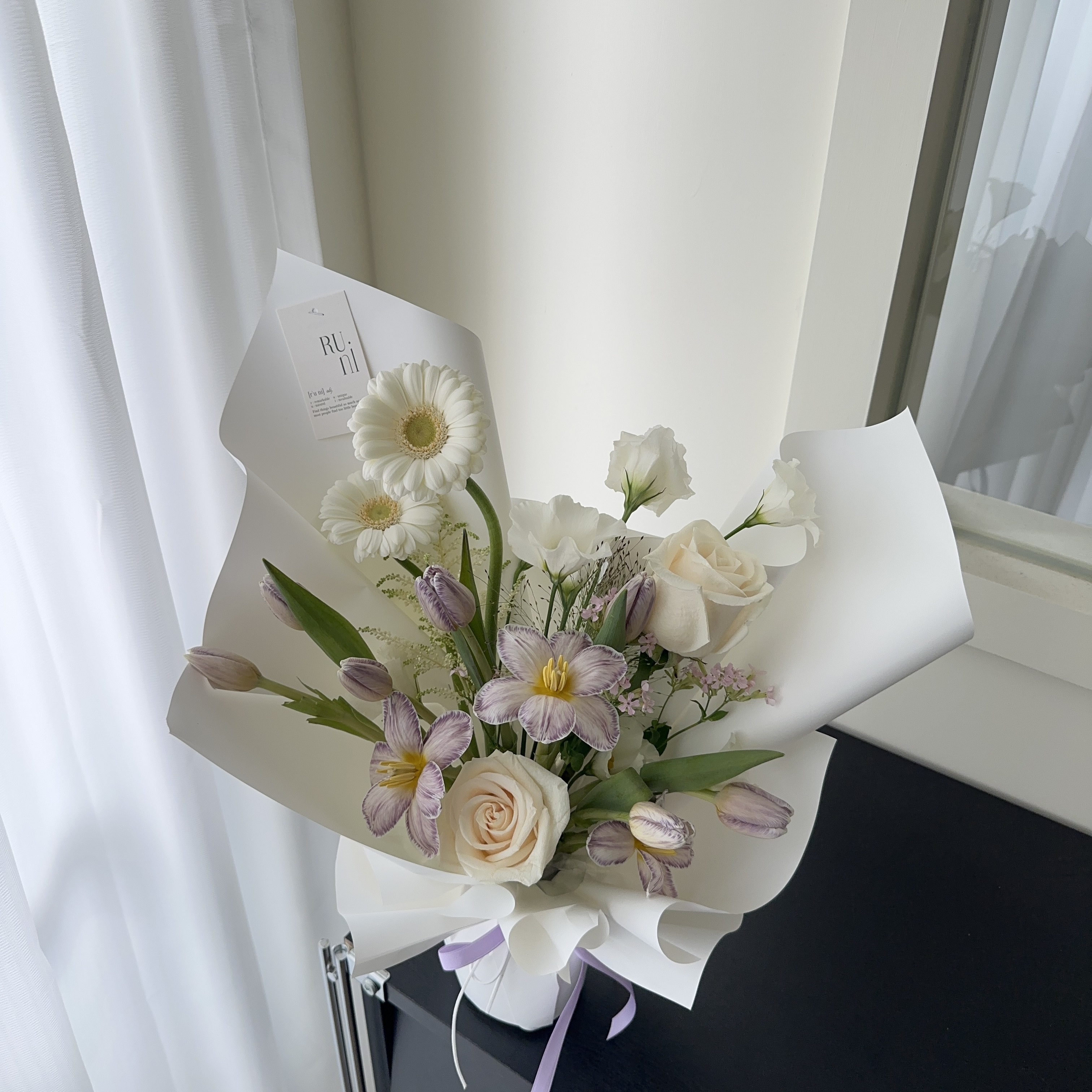 紫色樂曲-進口玫瑰鬱金香綜合鮮花花束