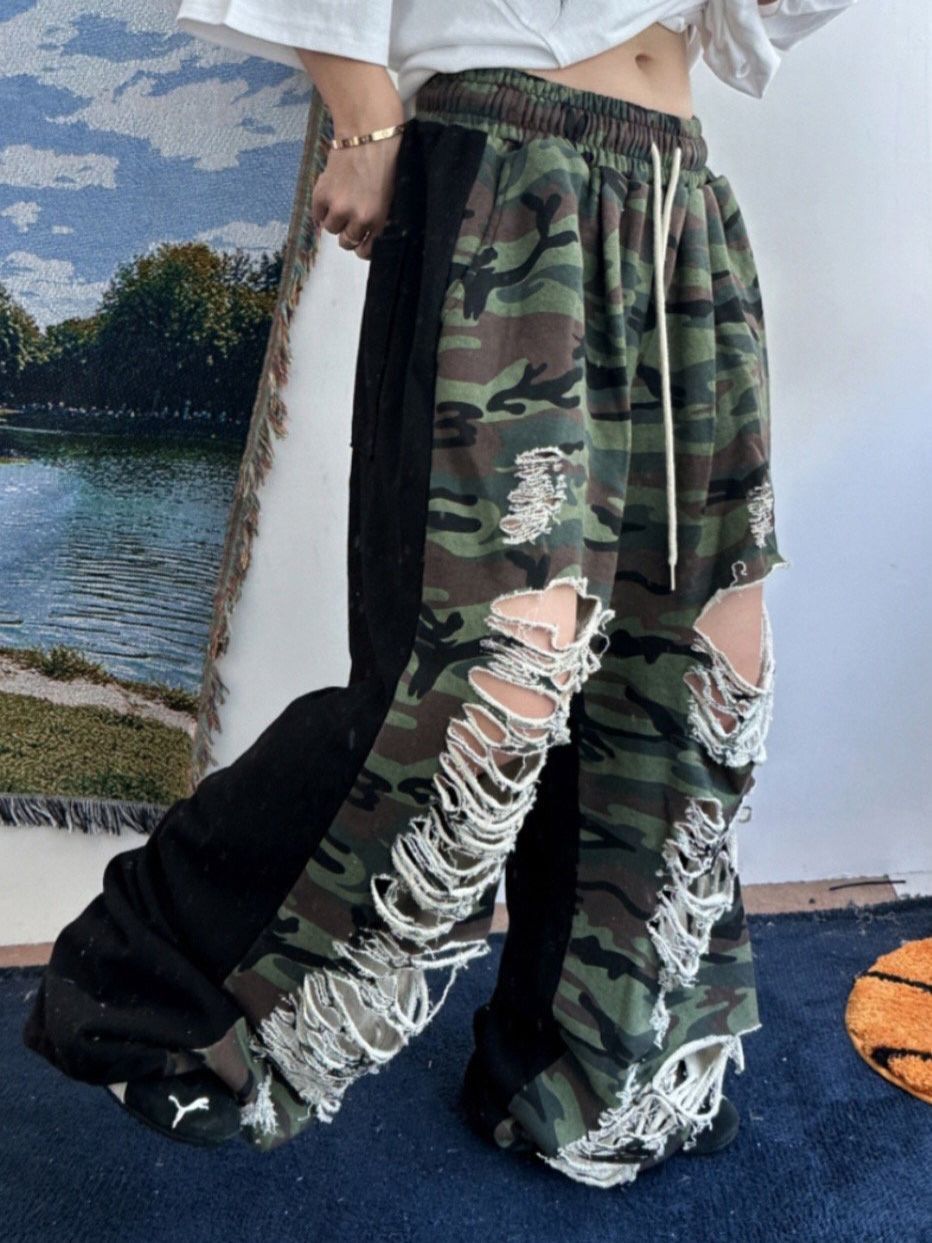 拼迷彩破洞運動褲 TAC-0281P