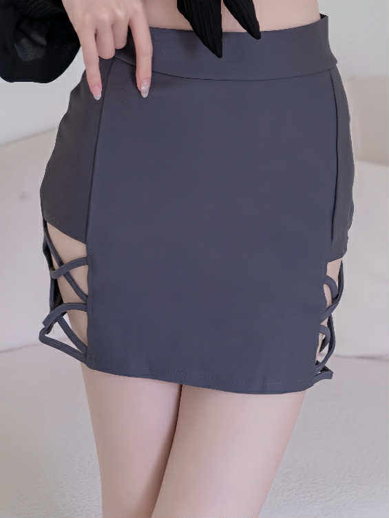 🤍線條交叉鏤空高磅短裙（深灰色均碼）