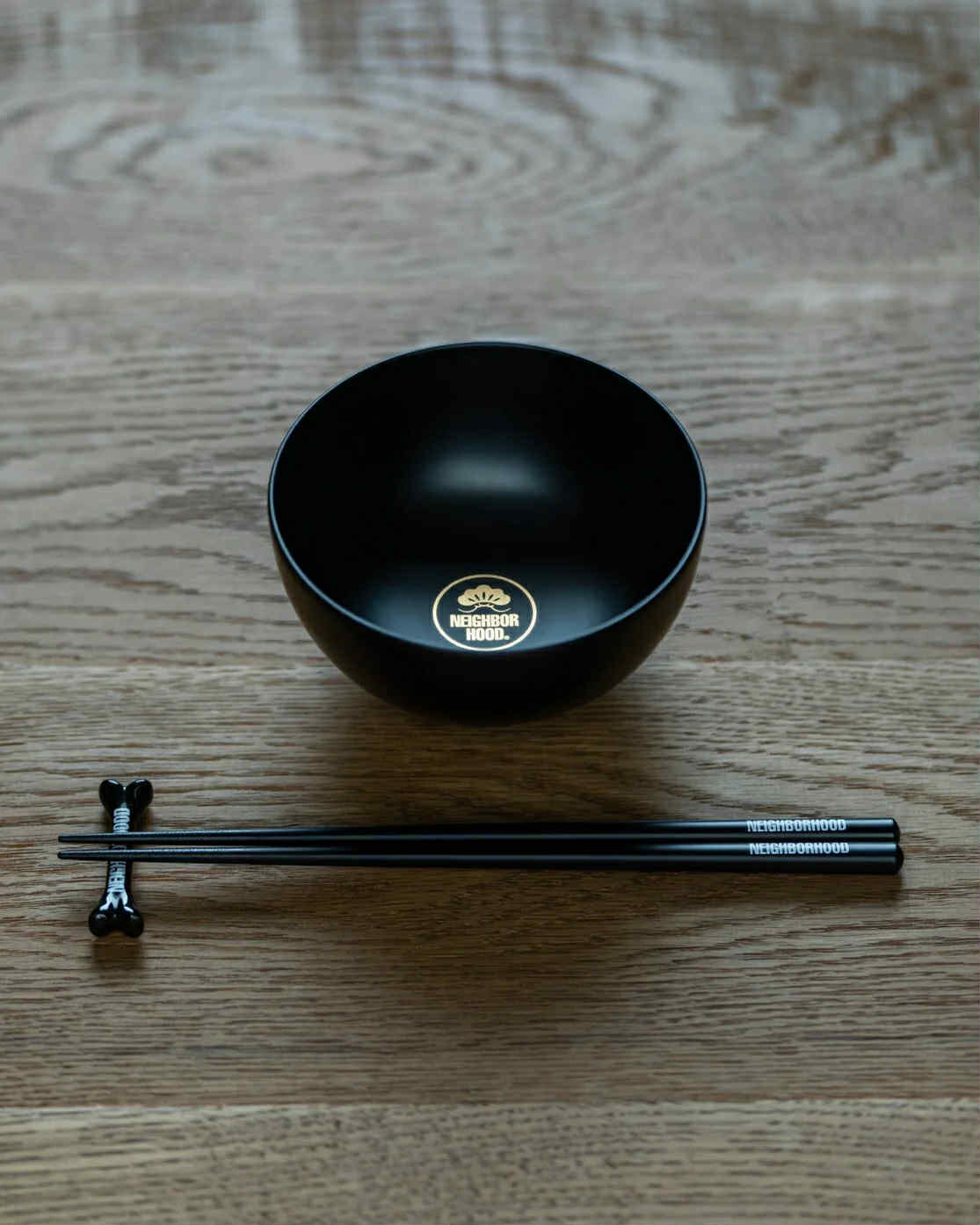 NEIGHBORHOOD Chopsticks & Chopstick Rest Set
