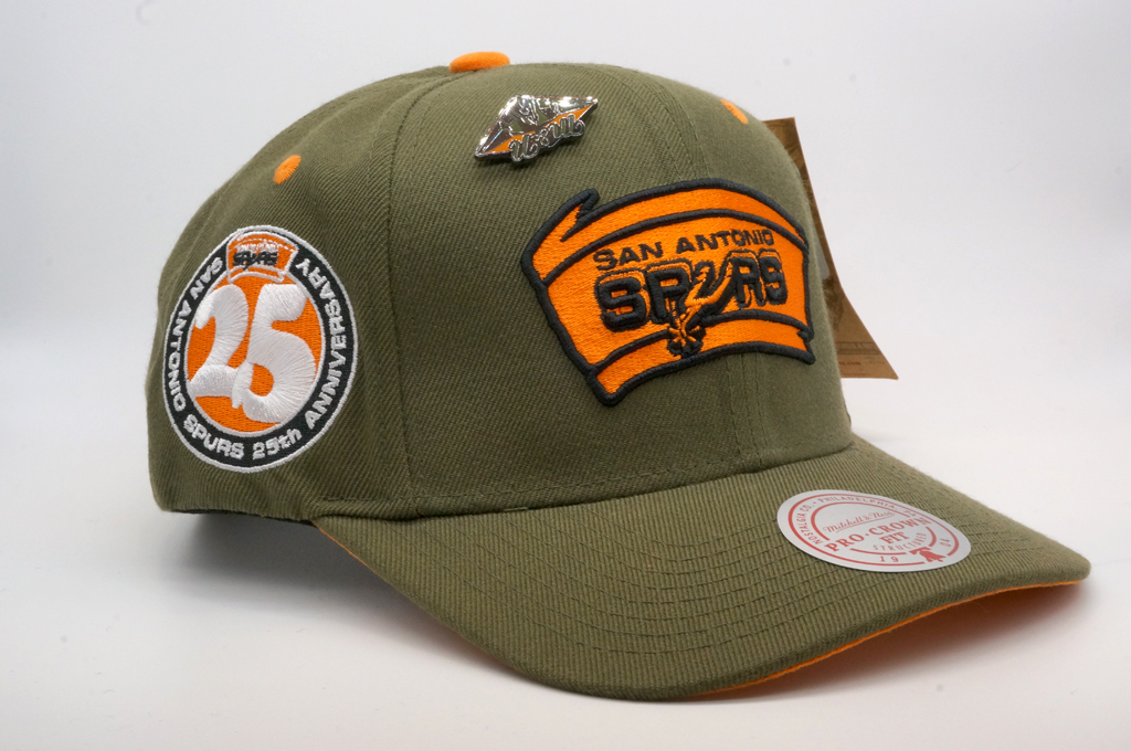 Mitchell & Ness 聖安東尼奧馬刺隊 "Harmony of Hues" Snapback 可調式帽子