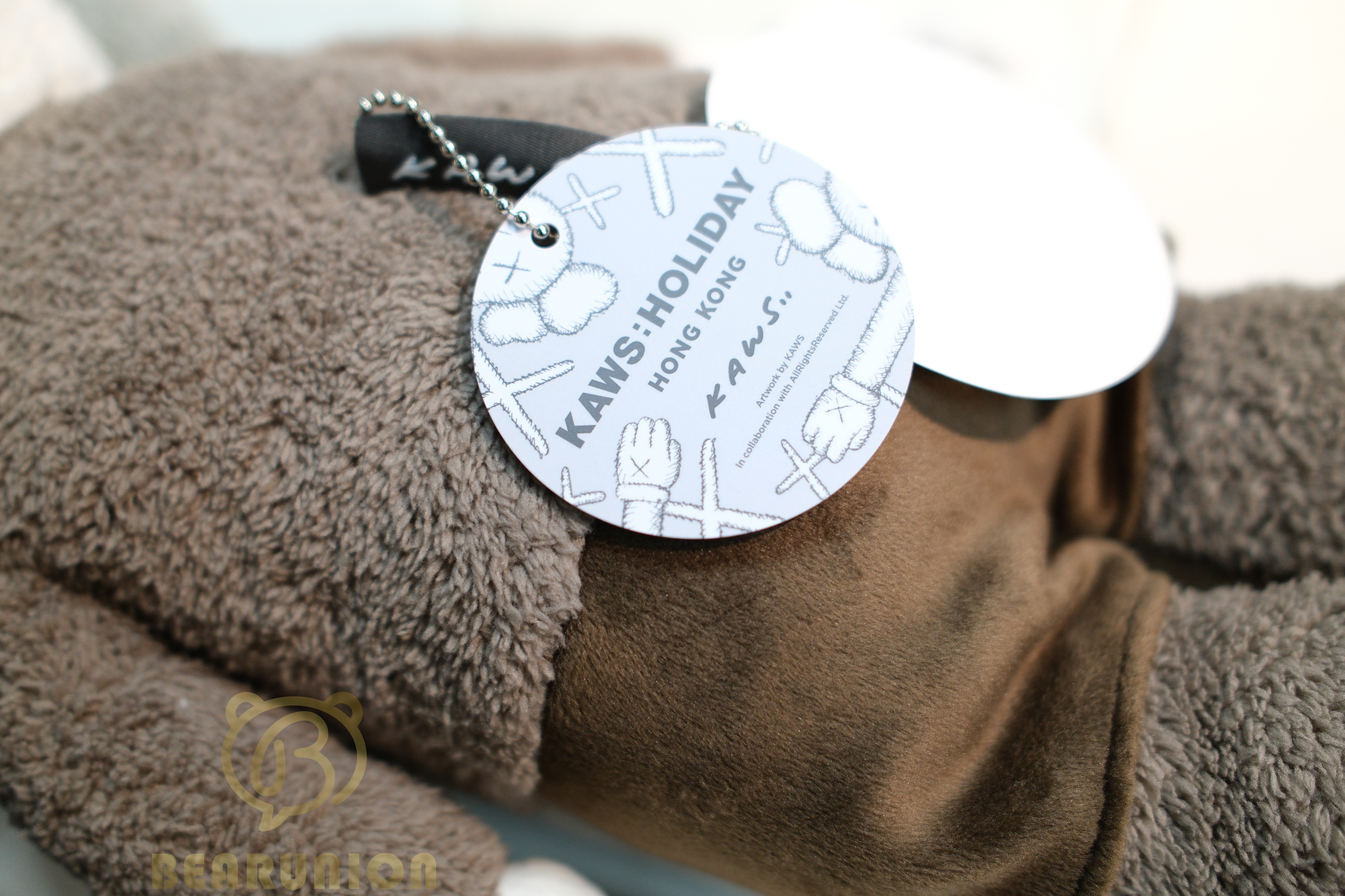 🥇現貨🥇KAWS Holiday Hong KongCompanion Plush Brown