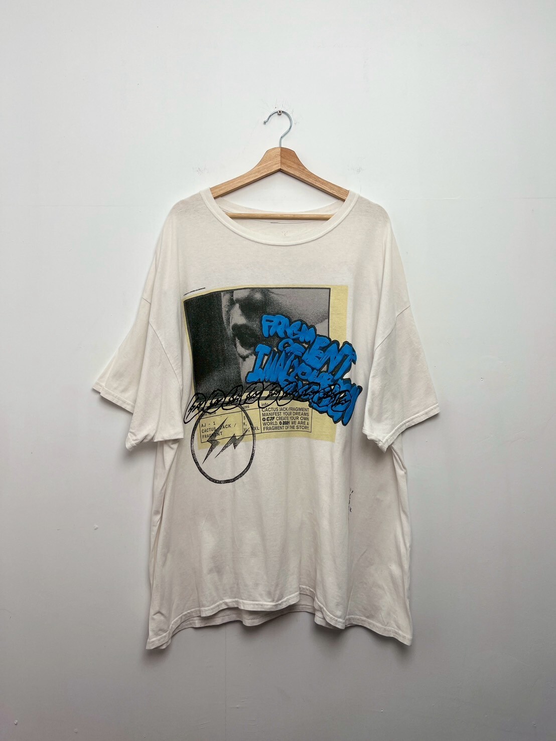 Travis Scott x Fragment Manifest T-shirt Cream SIZE XXL