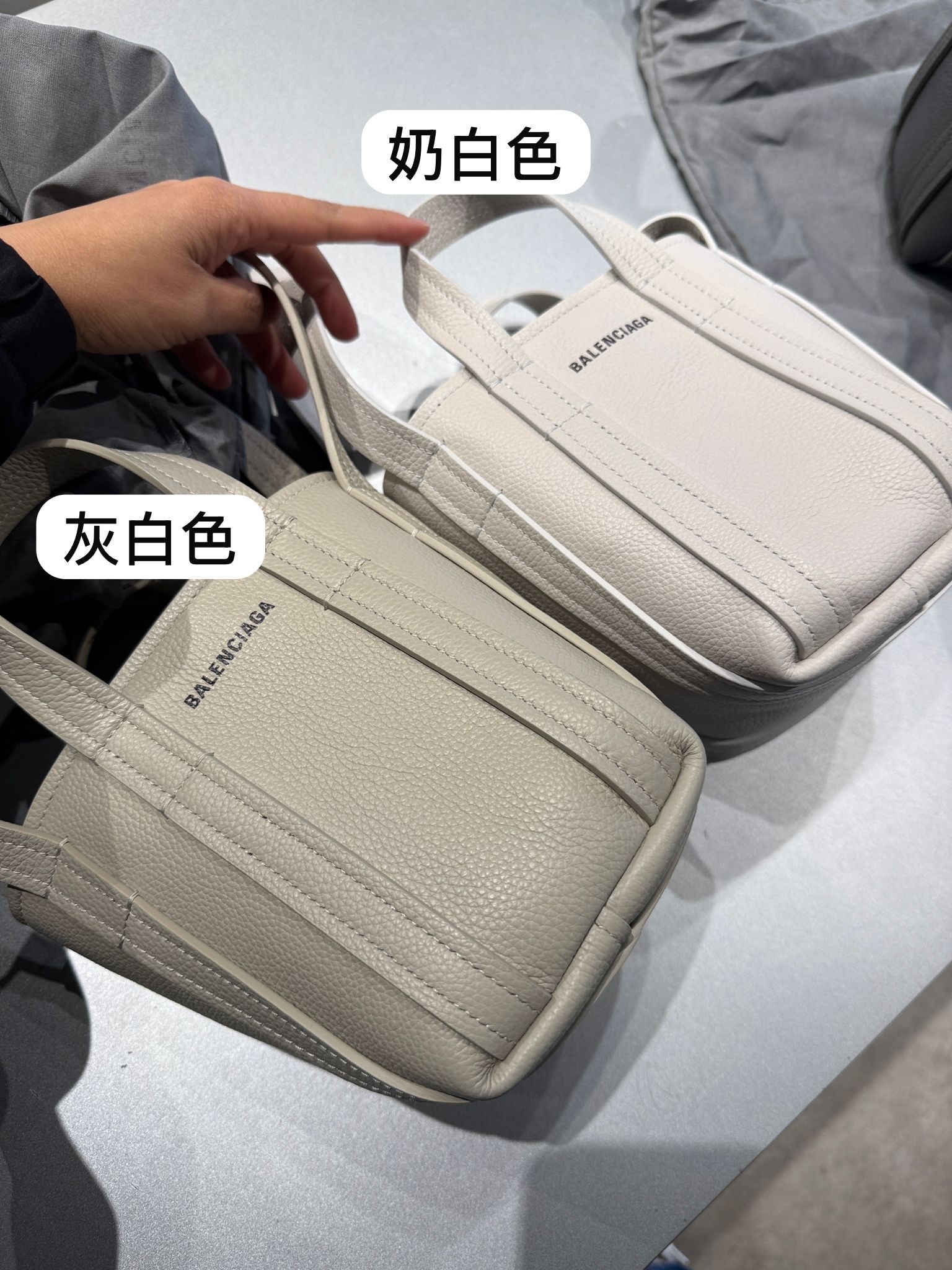 Balenciaga Everyday 2.0 Mini Shoulder Tote bag 3 colors 781817