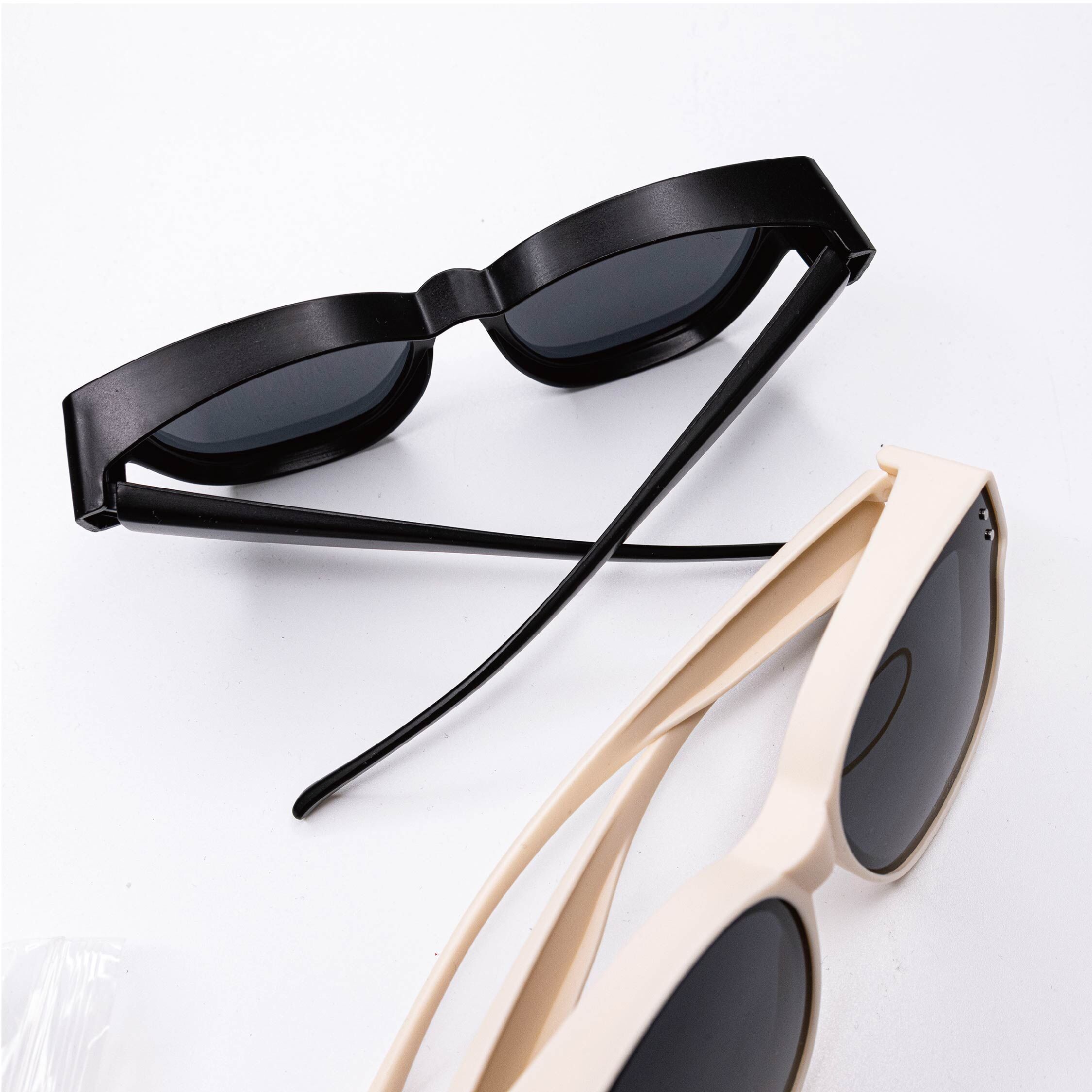 【JA0401】時尚大框防曬墨鏡＊二色