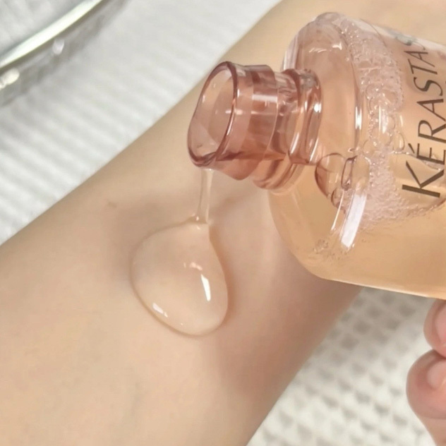 2025最新！Kerastase 巴黎卡詩 釉光玫瑰瑩潤洗髮精 髮浴 80ml