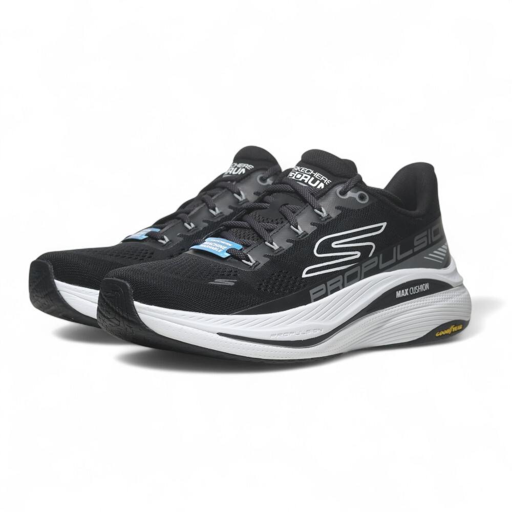 SKECHERS 慢跑鞋 GO RUN MAX CUSHIONING 黑白 固特異 男 220509BKW