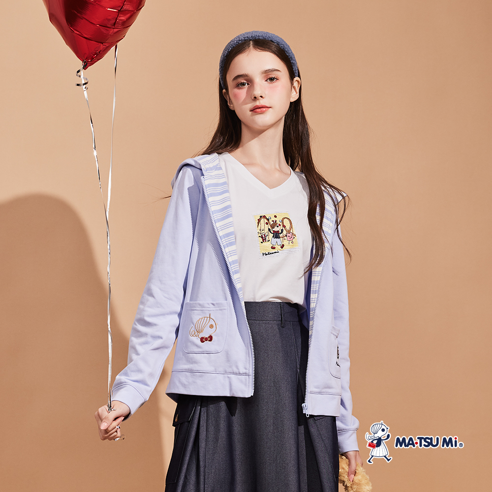 MA‧TSU Mi 口袋設計條紋拼接感瑪娃刺繡連帽棉外套(水藍.深藍)