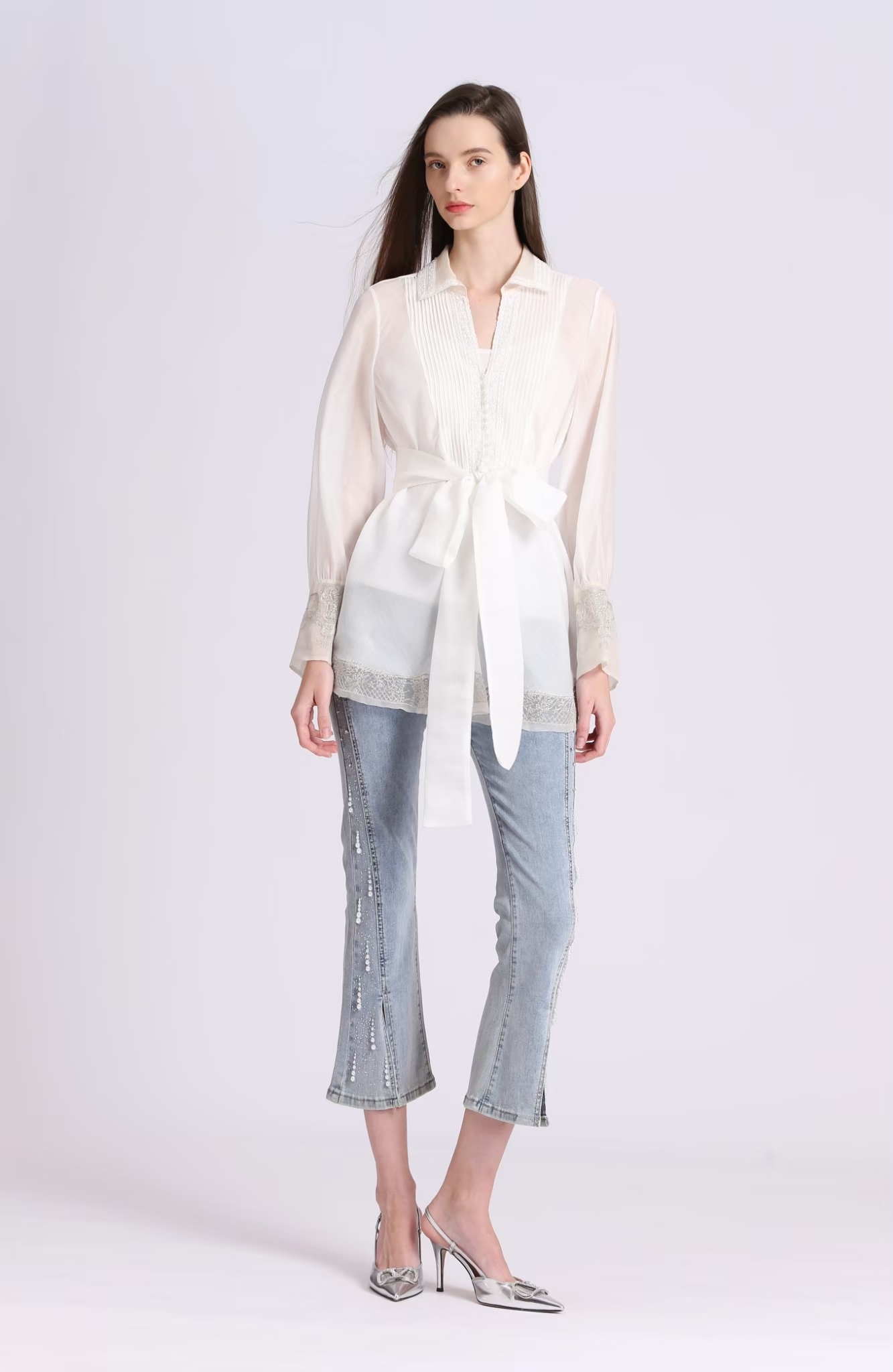 BD15101A1 時光之旅絲棉拚烏干紗刺繡娃娃罩衫 (附綁帶)