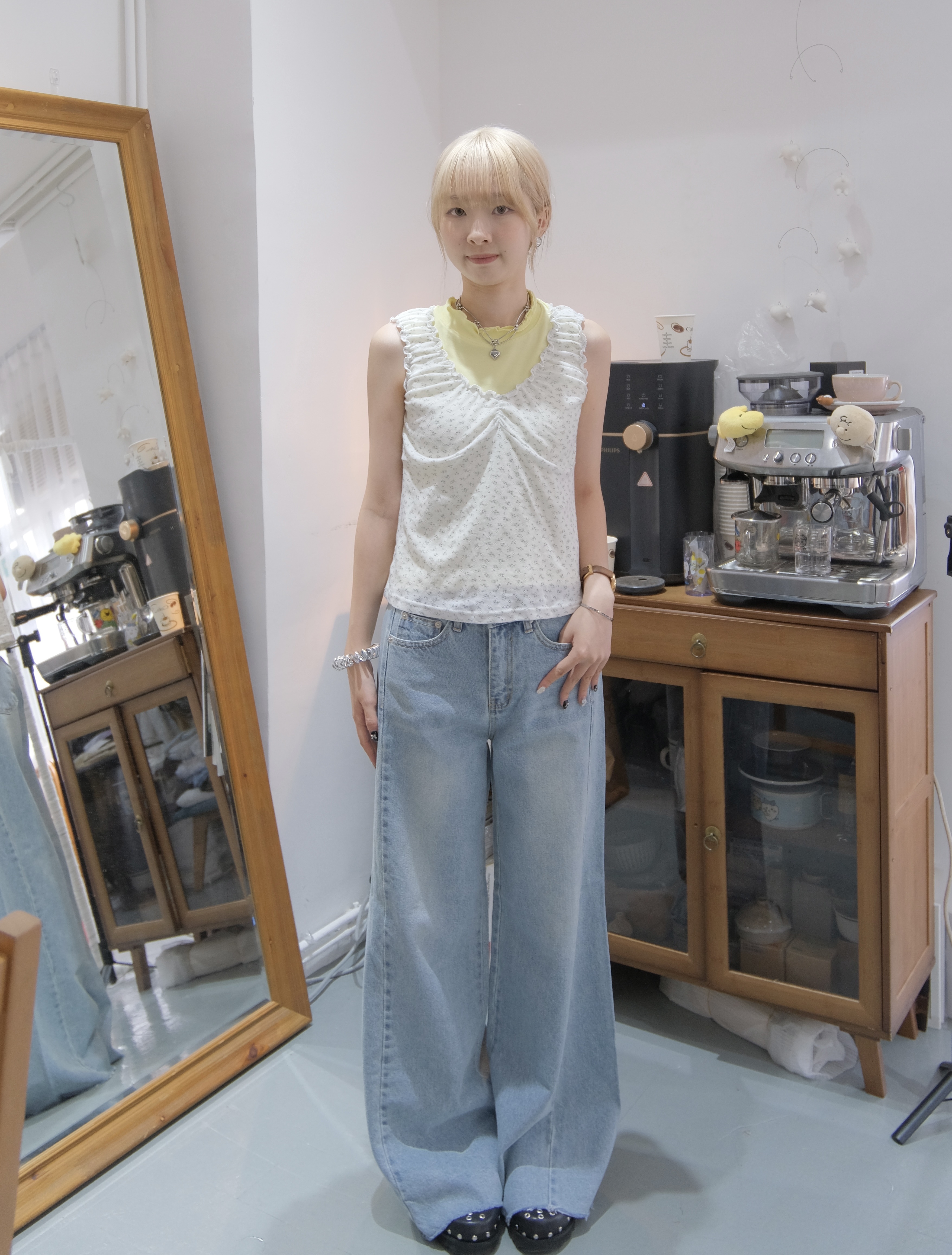 碎花摺摺肩背心