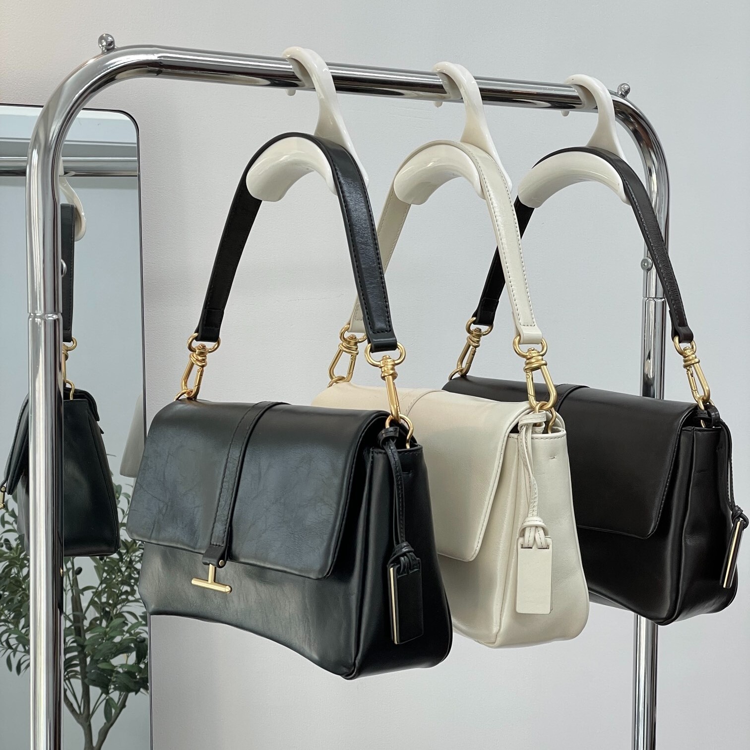 Joy Gryson全牛皮手提斜揹袋 Trudy Shoulder Bag