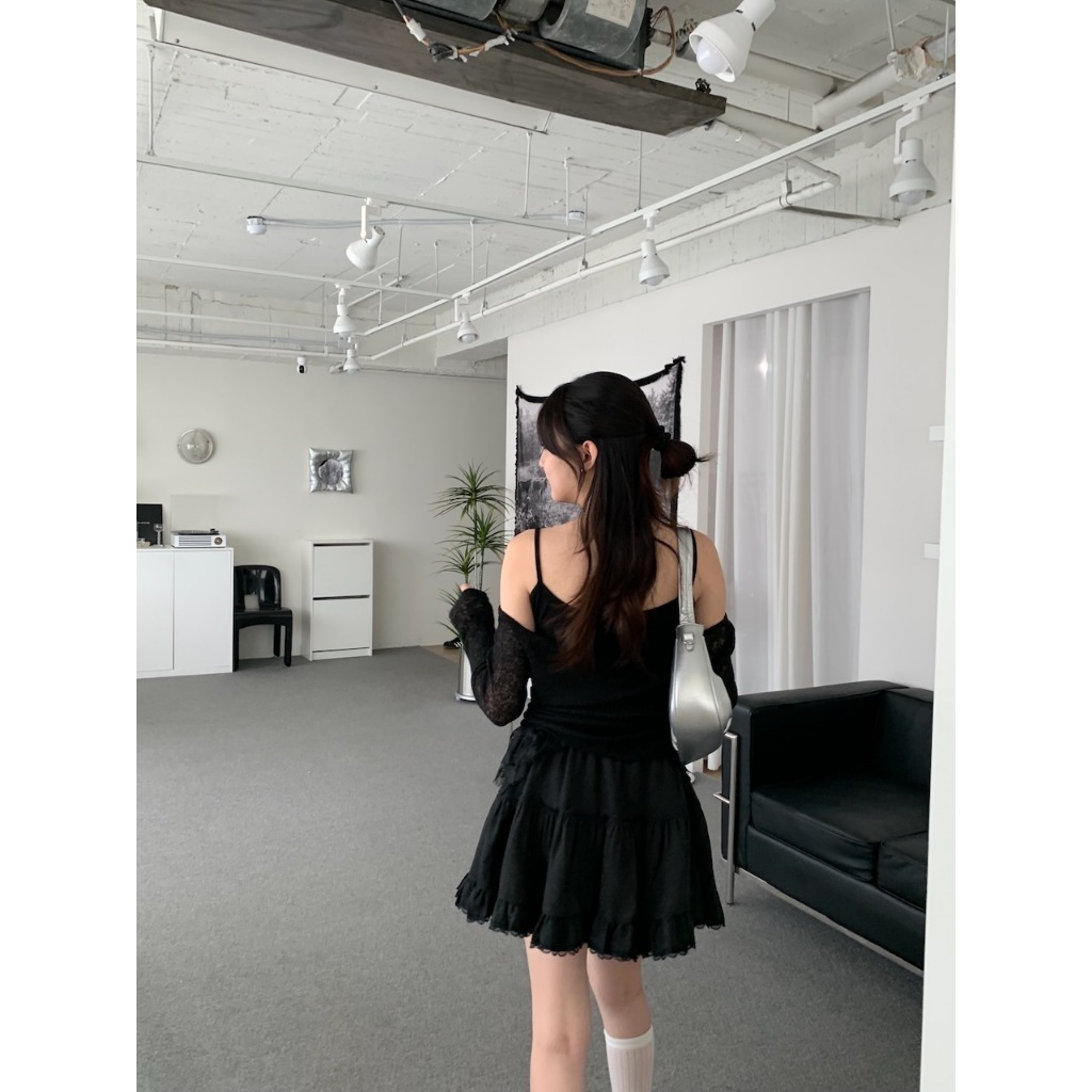 【imfine】霧感透膚斜肩上衣+下擺蕾絲背心套裝 #9759