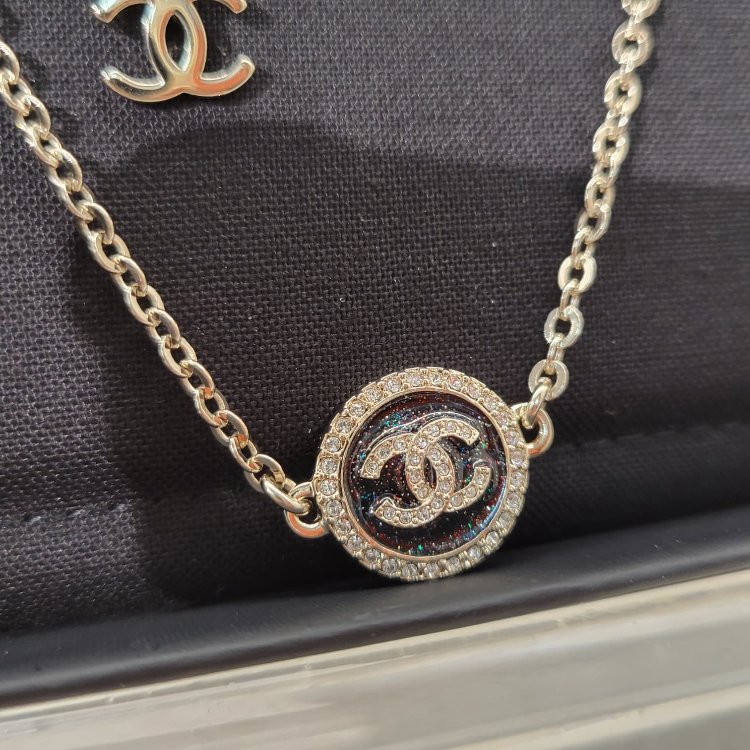 CHANEL ABG397 BRACELET BLACK  CRYSTAL  16CM+4CM 黑色圓形logo閃石手鏈