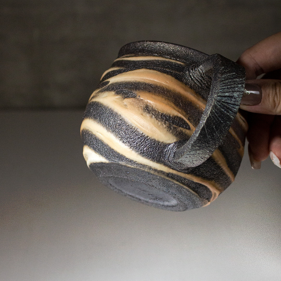 山水霞黛雕紋馬克杯H007M