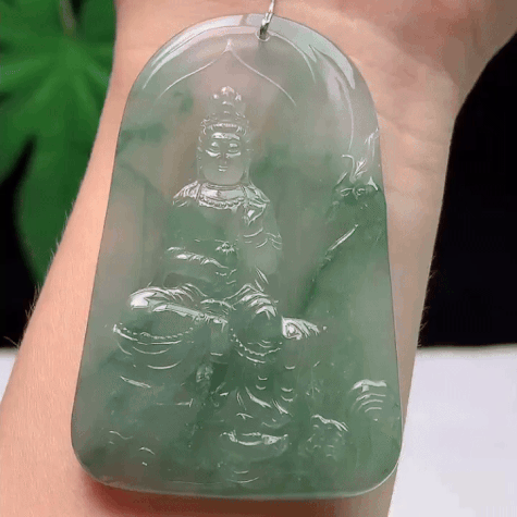 91318 翡翠飄花自在觀音