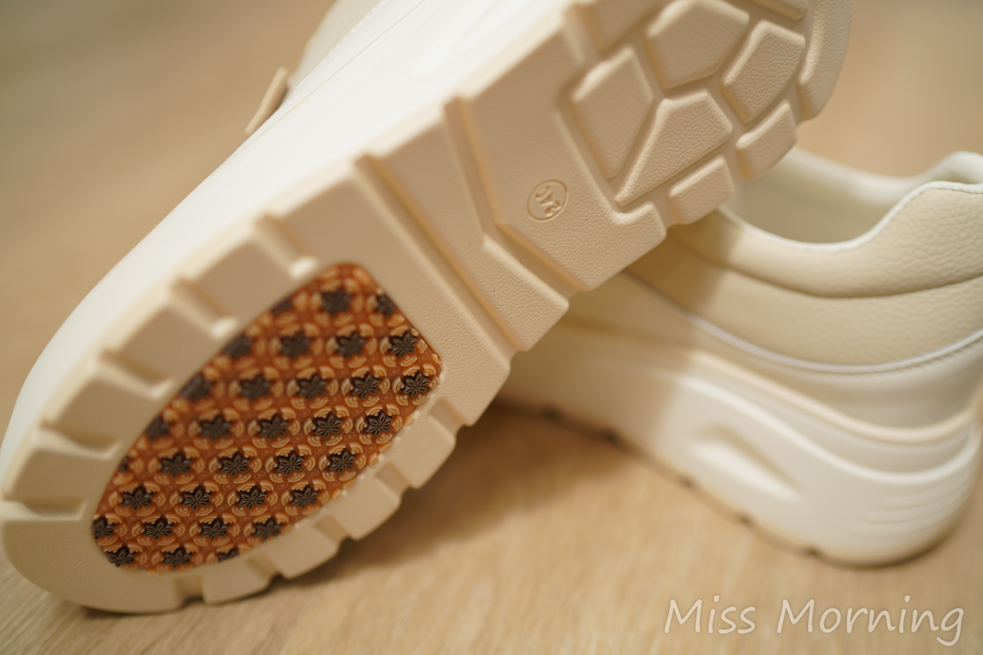 👟👟真皮💗5.5cm輕身增高懶人鞋🧦🧦