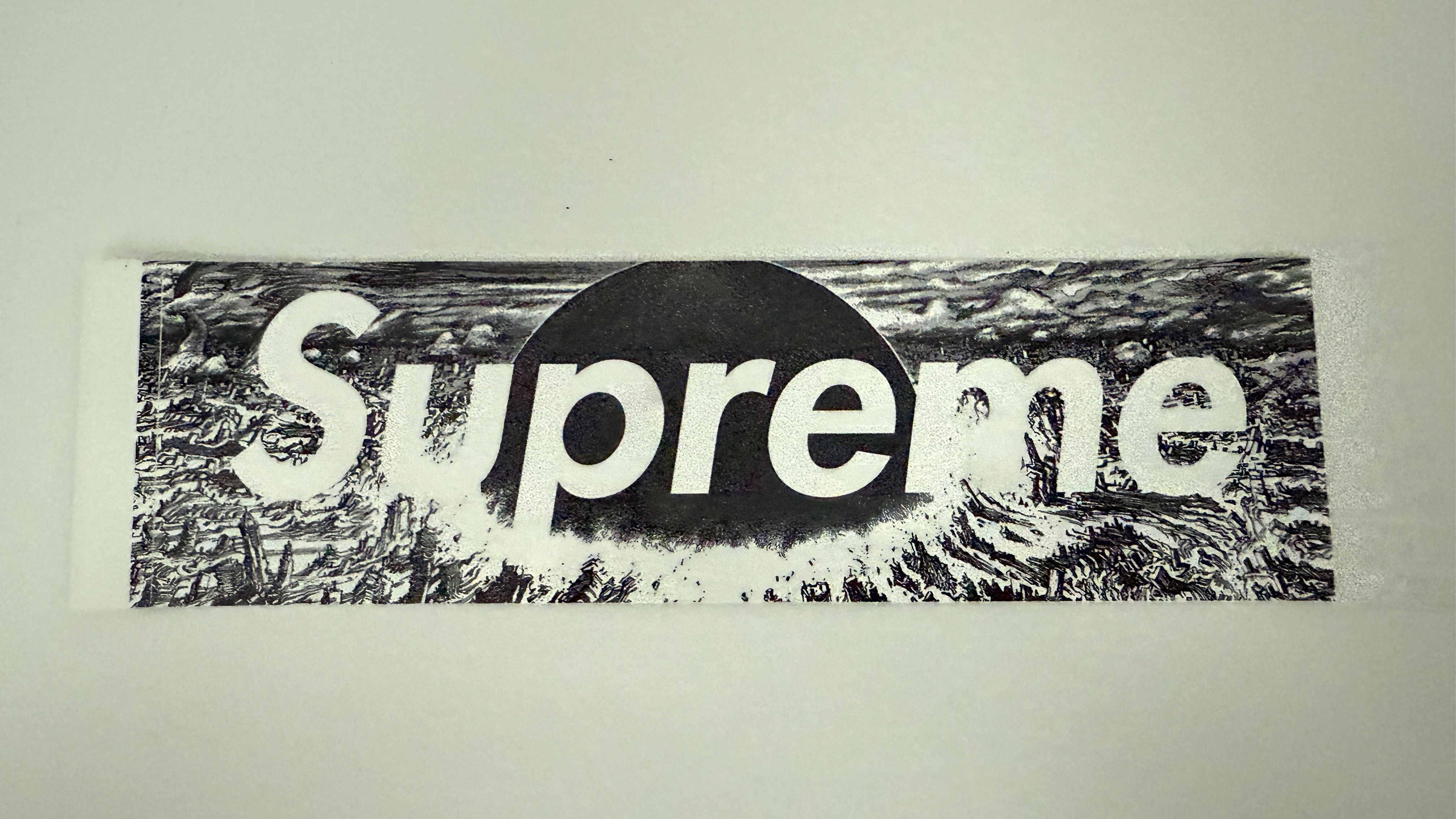 Supreme box sticker 01