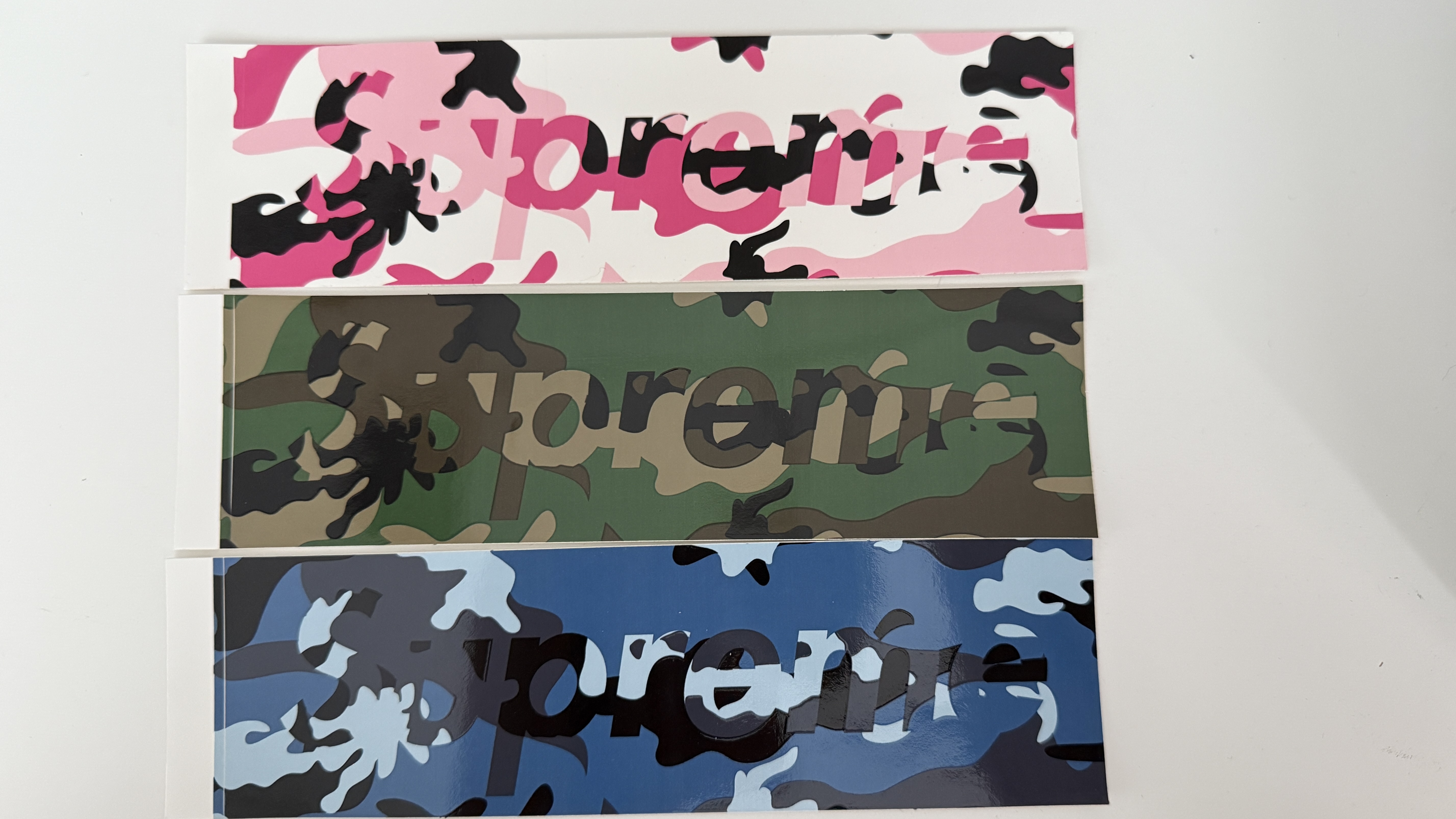 Supreme box sticker 14