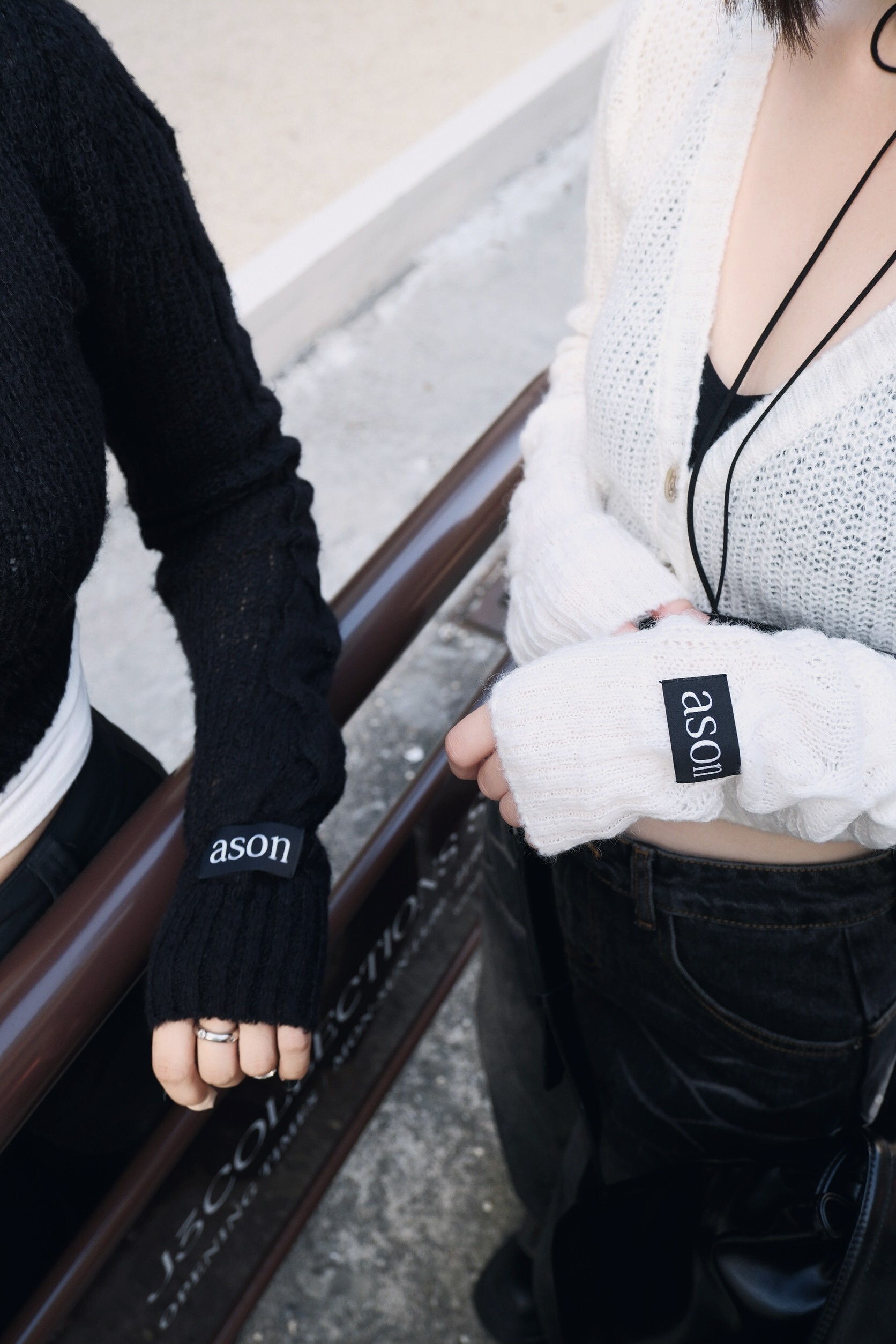 AS"ON 針織短版開衫