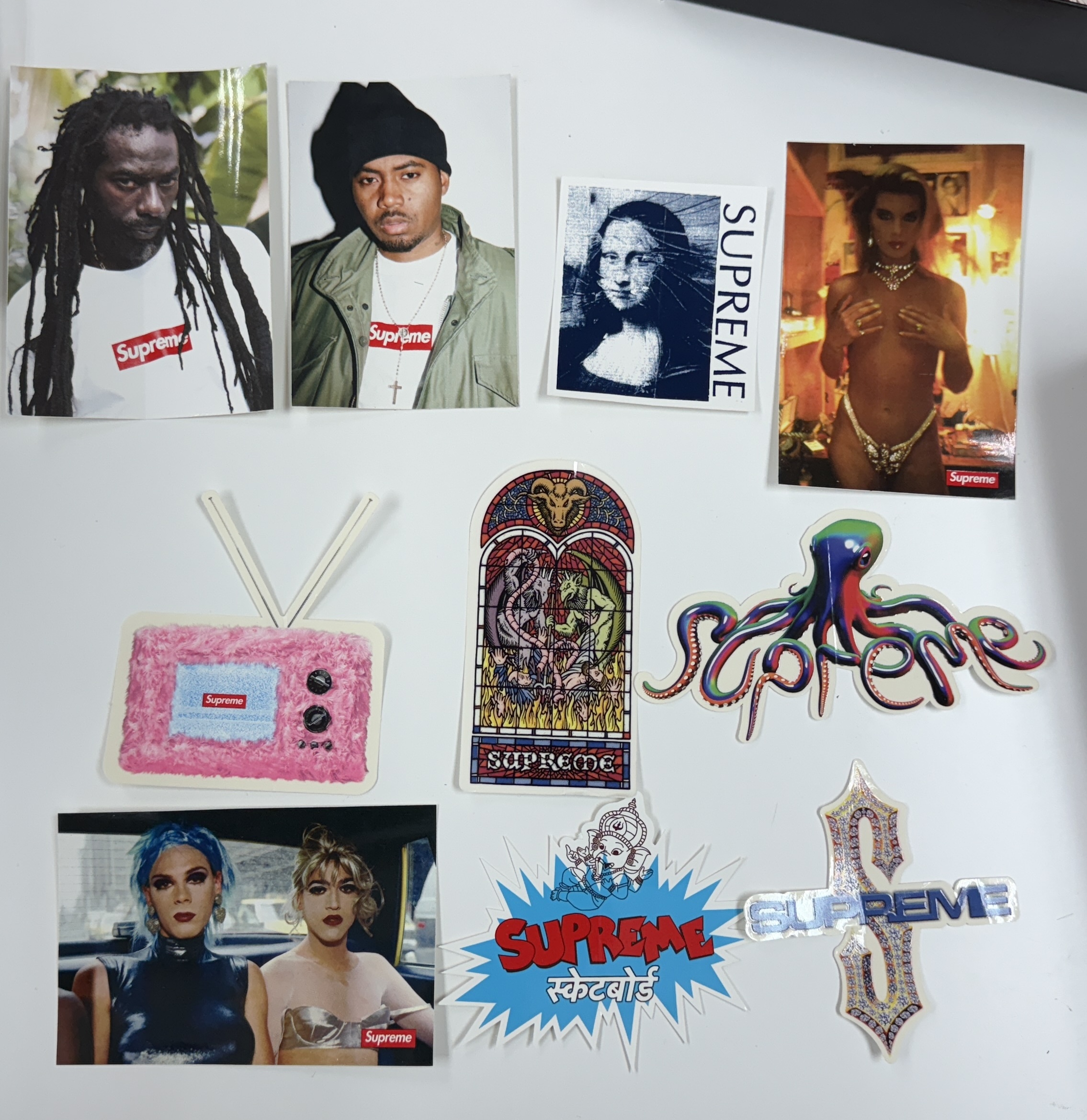 Supreme box sticker 隨機組合