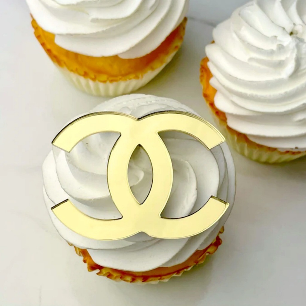 【台灣現貨速發】小香風 雙Ｃ logo蛋糕插牌 裝飾｜派對 花插 蛋糕 插牌 花藝裝飾