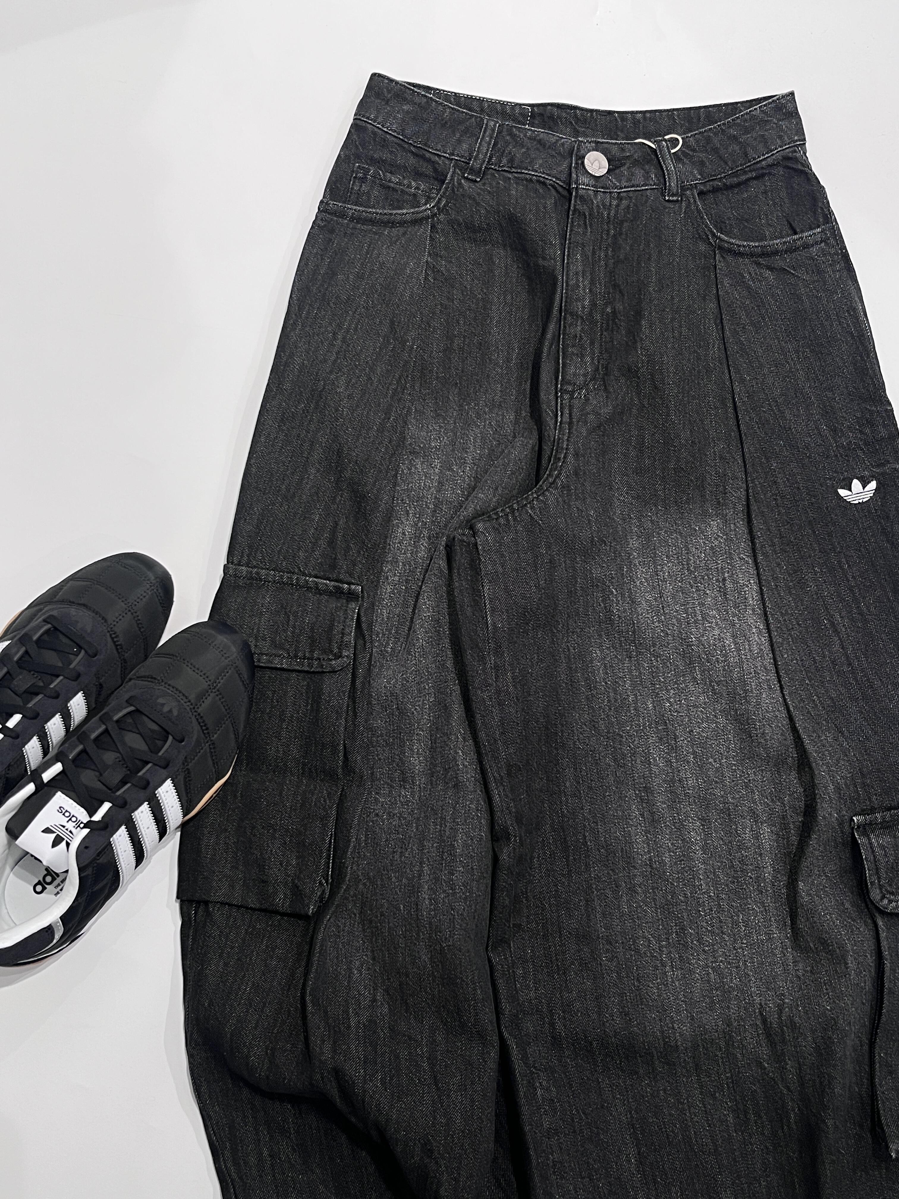 Adidas 三葉草 愛迪達 不對稱 口袋 丹寧牛仔 灰黑 工裝 長褲 KC5825