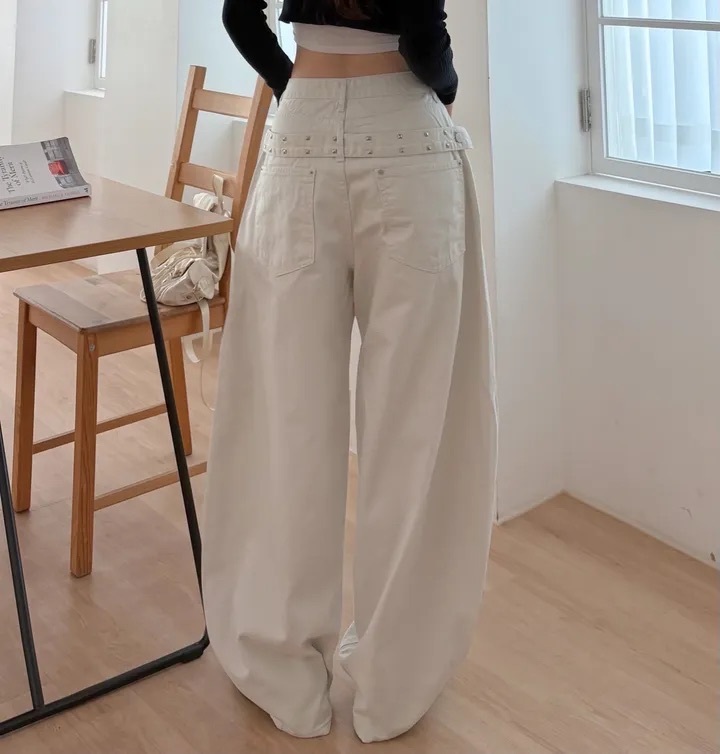 【優惠價預訂】25FW人氣批發款！韓國後鍋釘腰帶彎刀褲（2色）