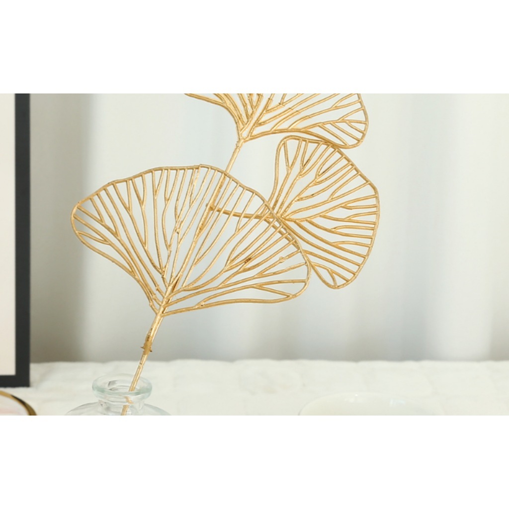 【台灣現貨速發】金色仿真花材  短支金葉子 金色仿真植物｜銀杏葉 金扇 錢幣 愛心｜短支金葉子 新年福桶插花 拍照道具