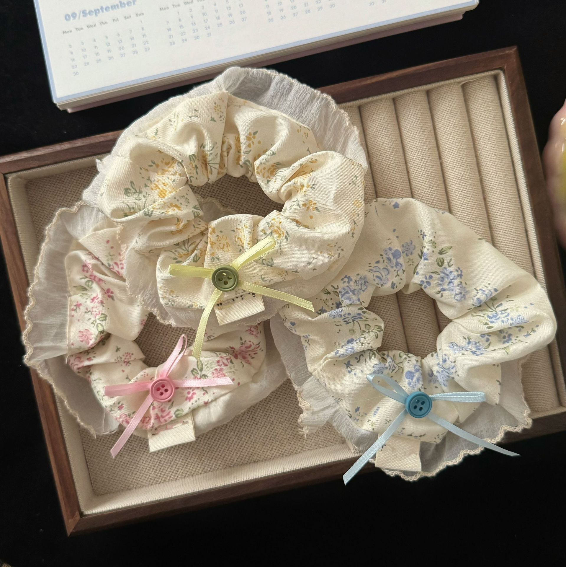 [3 FOR RM10] Elegant Floral Button Scrunchie with Lace Trim